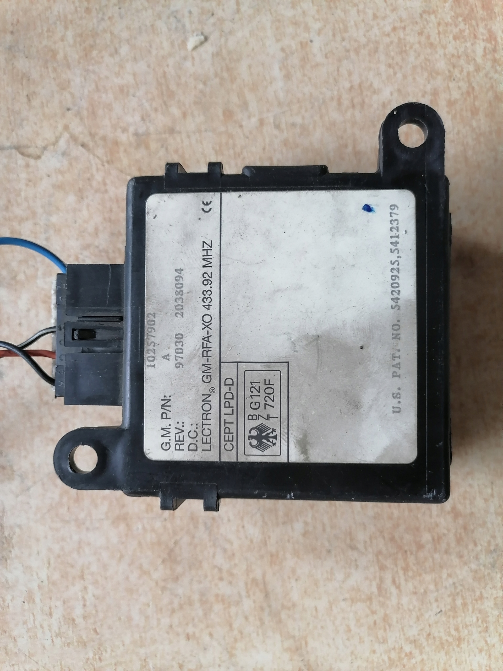 10257902 Module de la serrure OPEL SINTRA