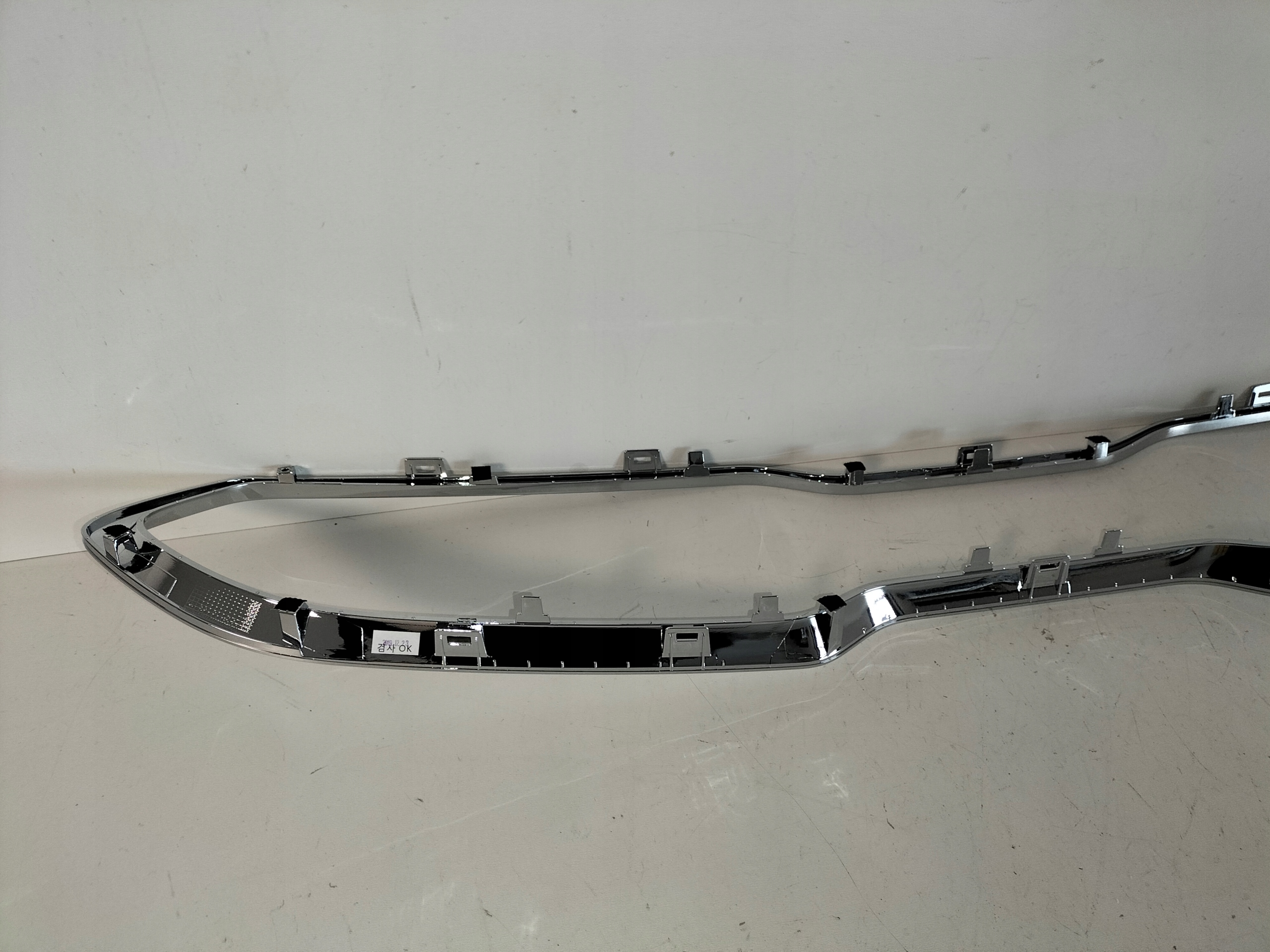 front PREKLADgrill frame chrom KIA CEED 3 III 18