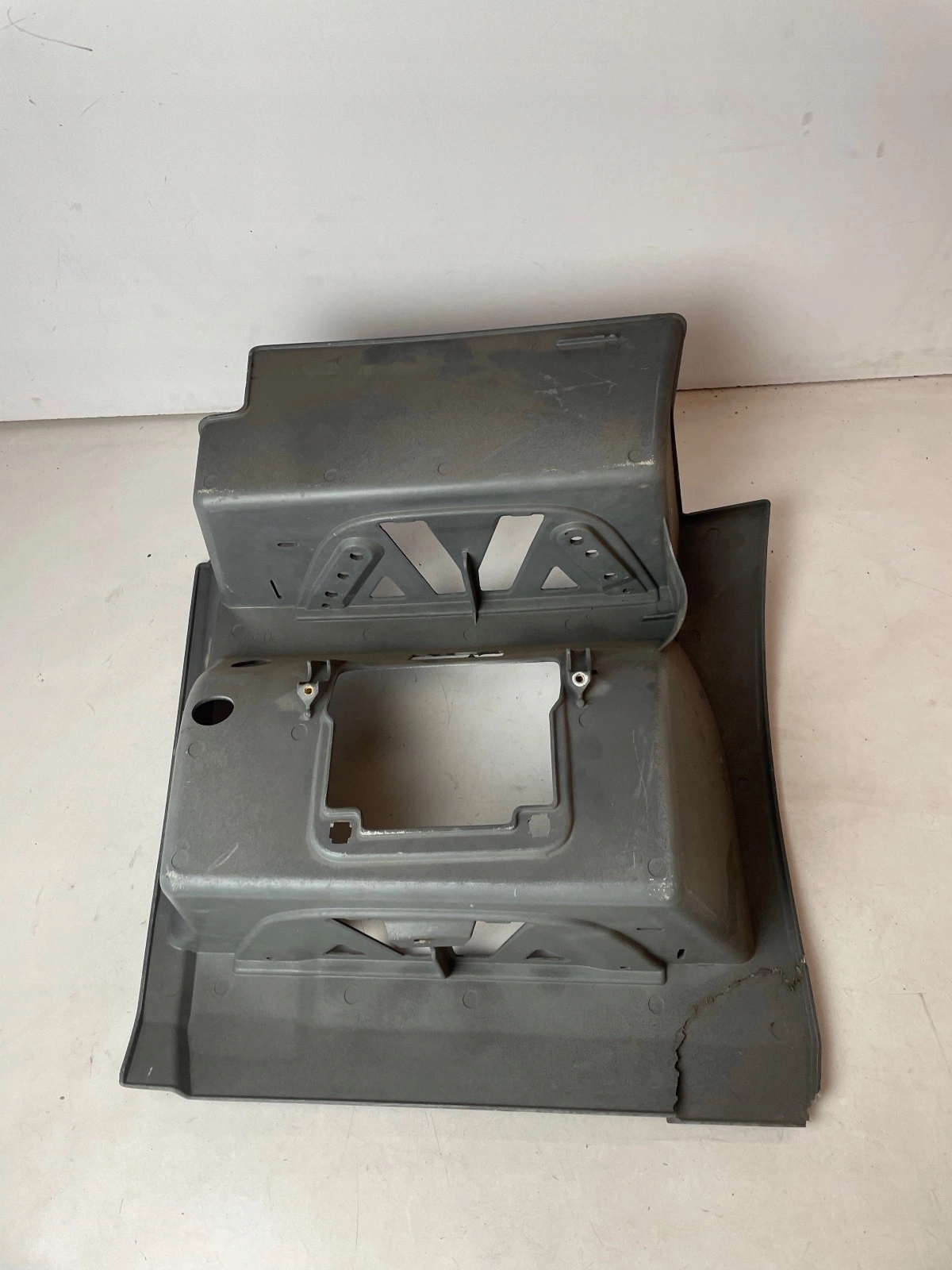 Stopien schodki right front Mercedes Actros MP4