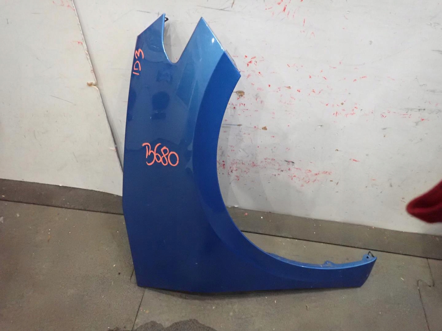 fender front front right VW ID3 2020- 10A821106