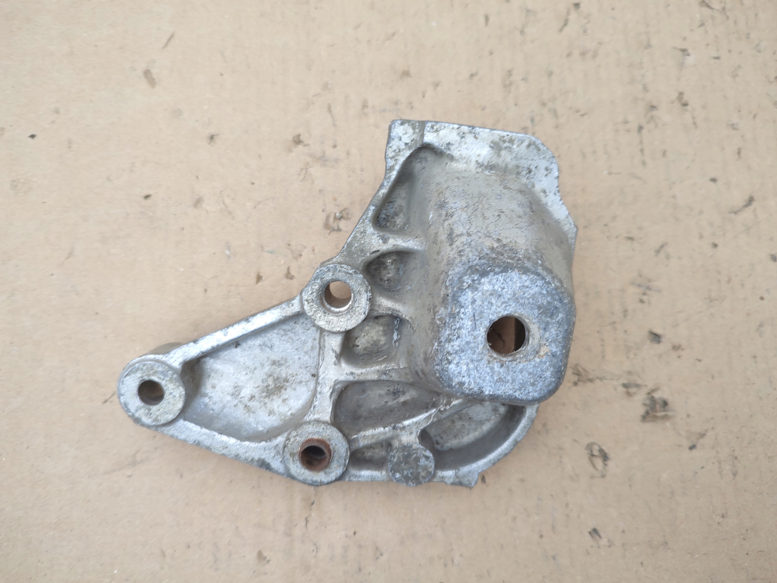 engine mount PEUGEOT 407 2.0 16V 9647029580