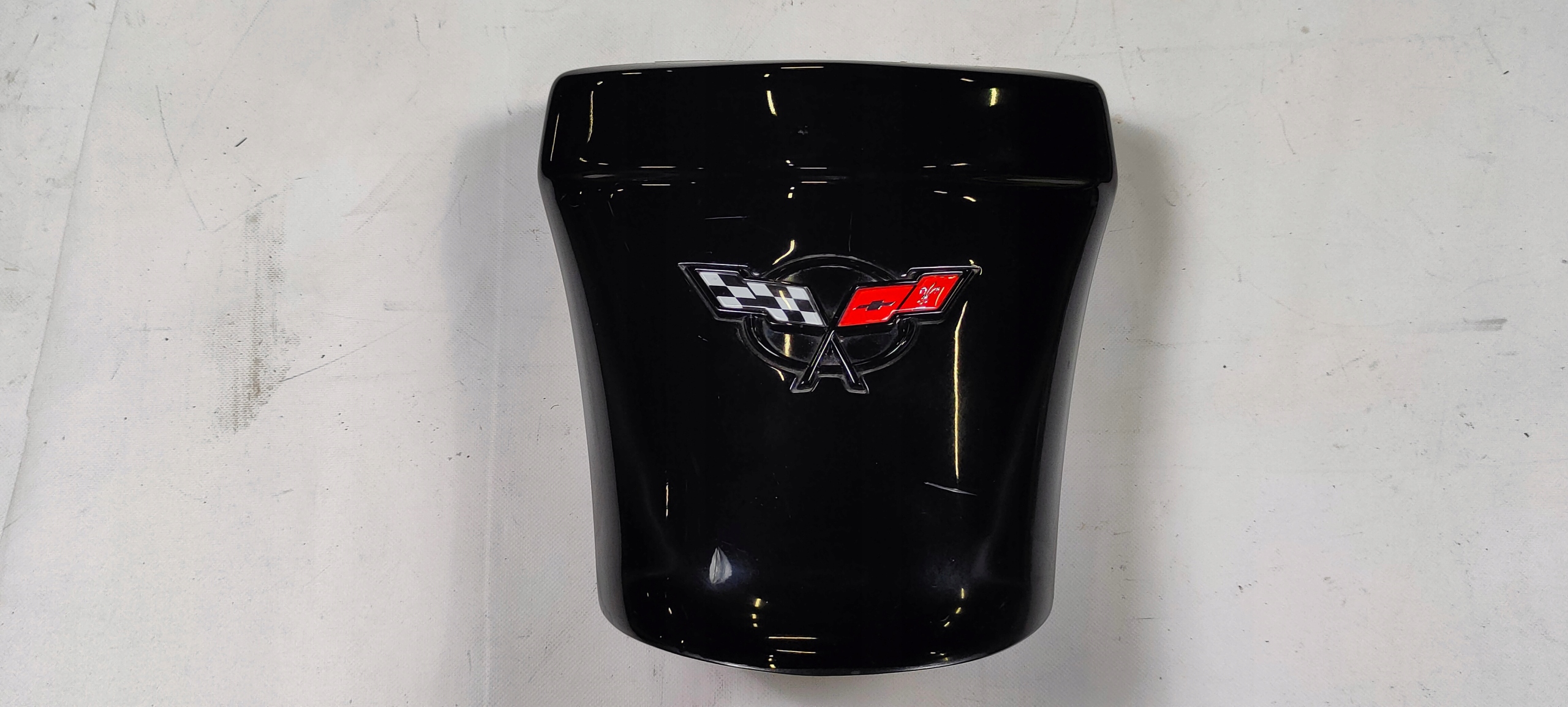 Panel Couverture tablier moteur de la serrure logo Corvette C5 Cabrio 1999