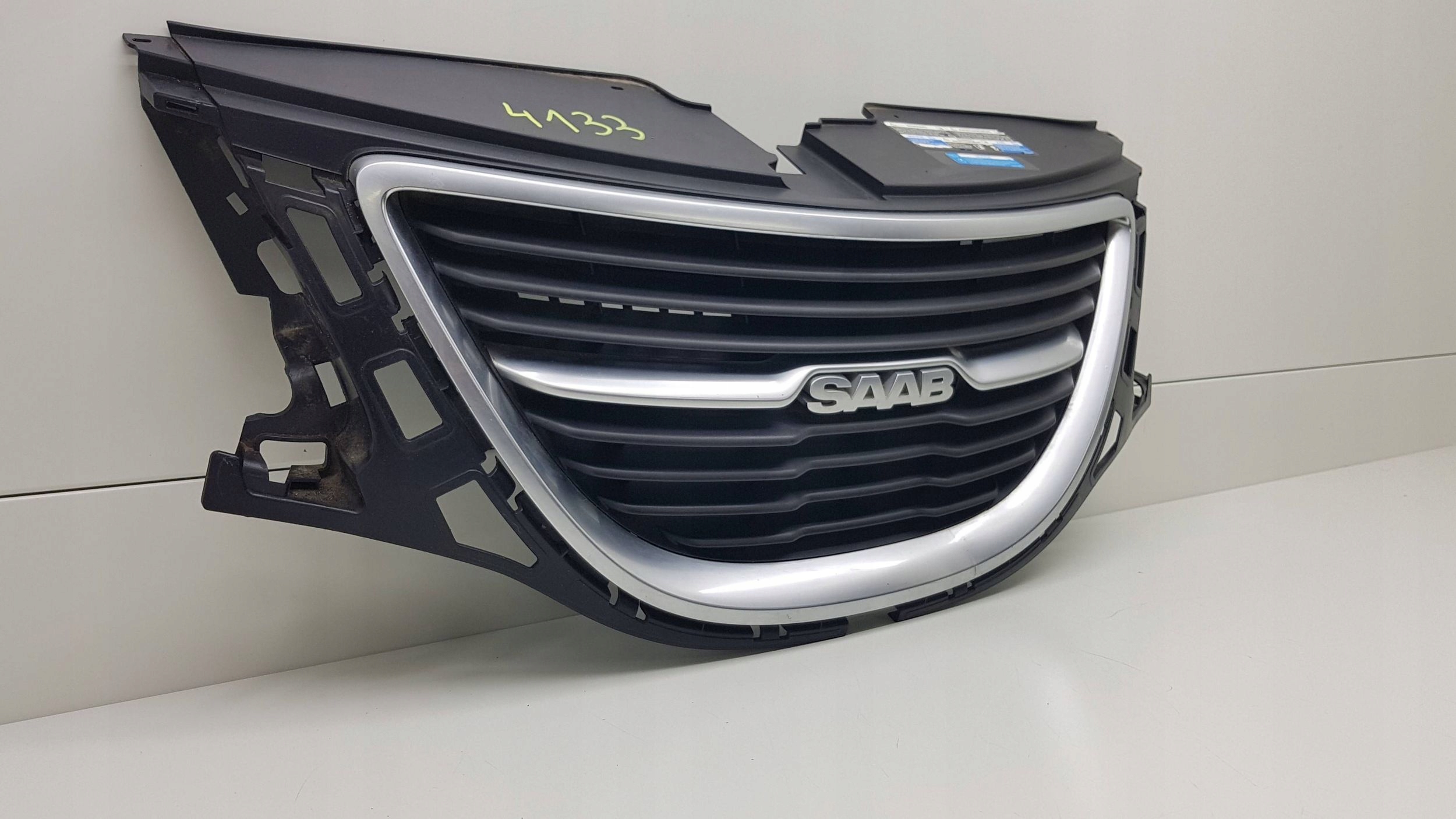 SAAB 9-5 95 2010 - grill grille 12776800