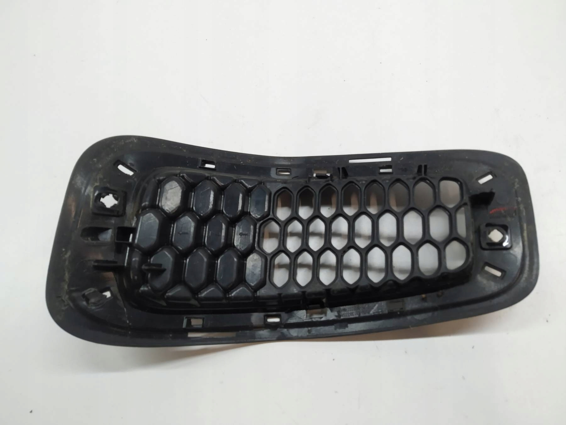 grid intake bonnets 7 KL 68138335AB Jeep Cherokee V (2014- )