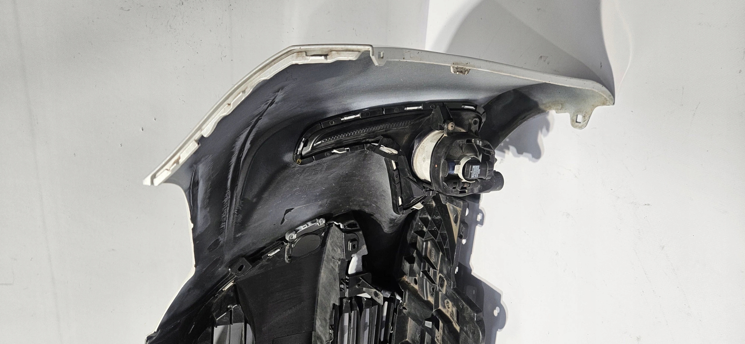 front bumper TOYOTA YARIS IV 20- original 52119-K0060