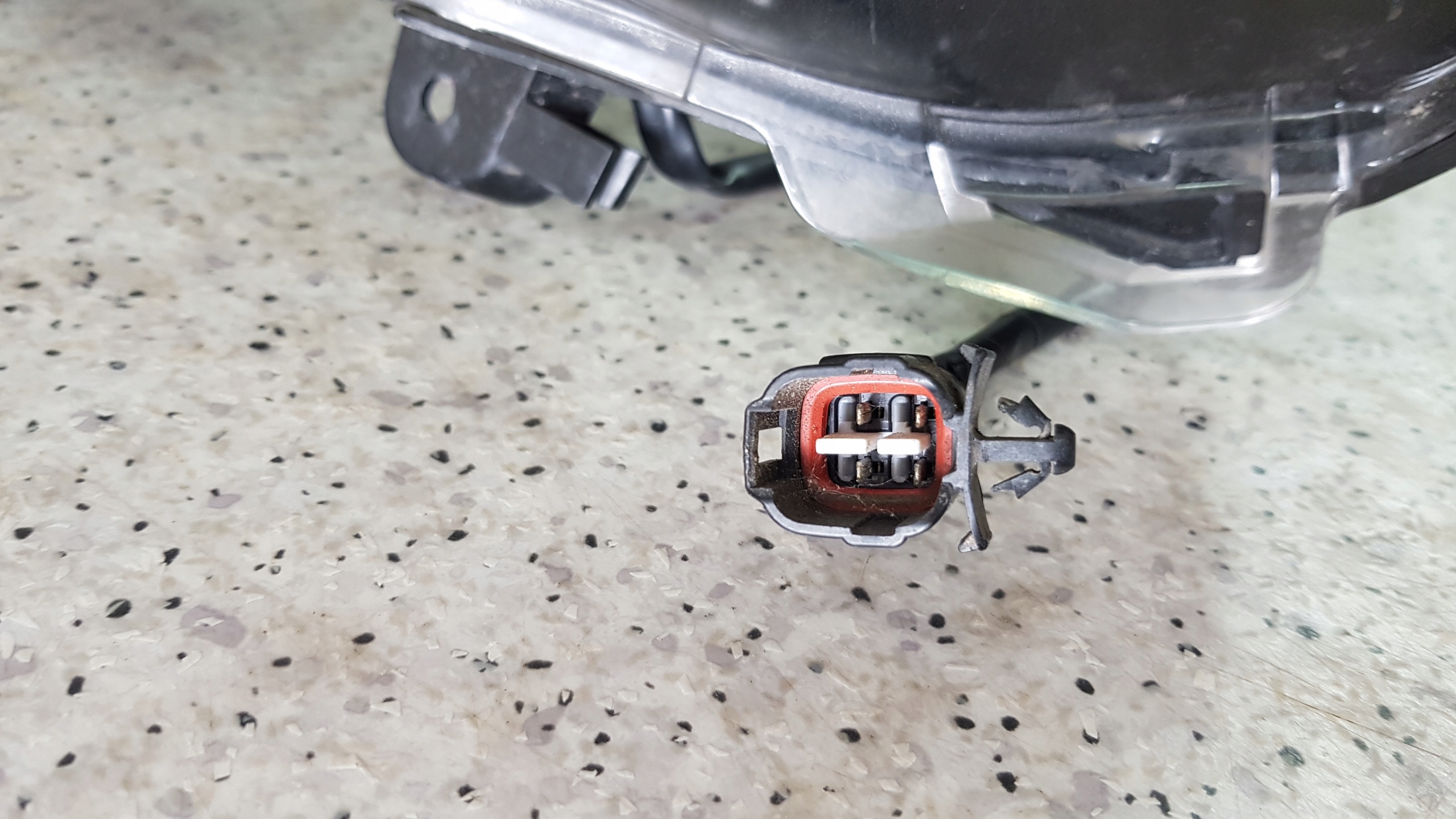 LEXUS NX 2014 - left fog light LED DRL 2711