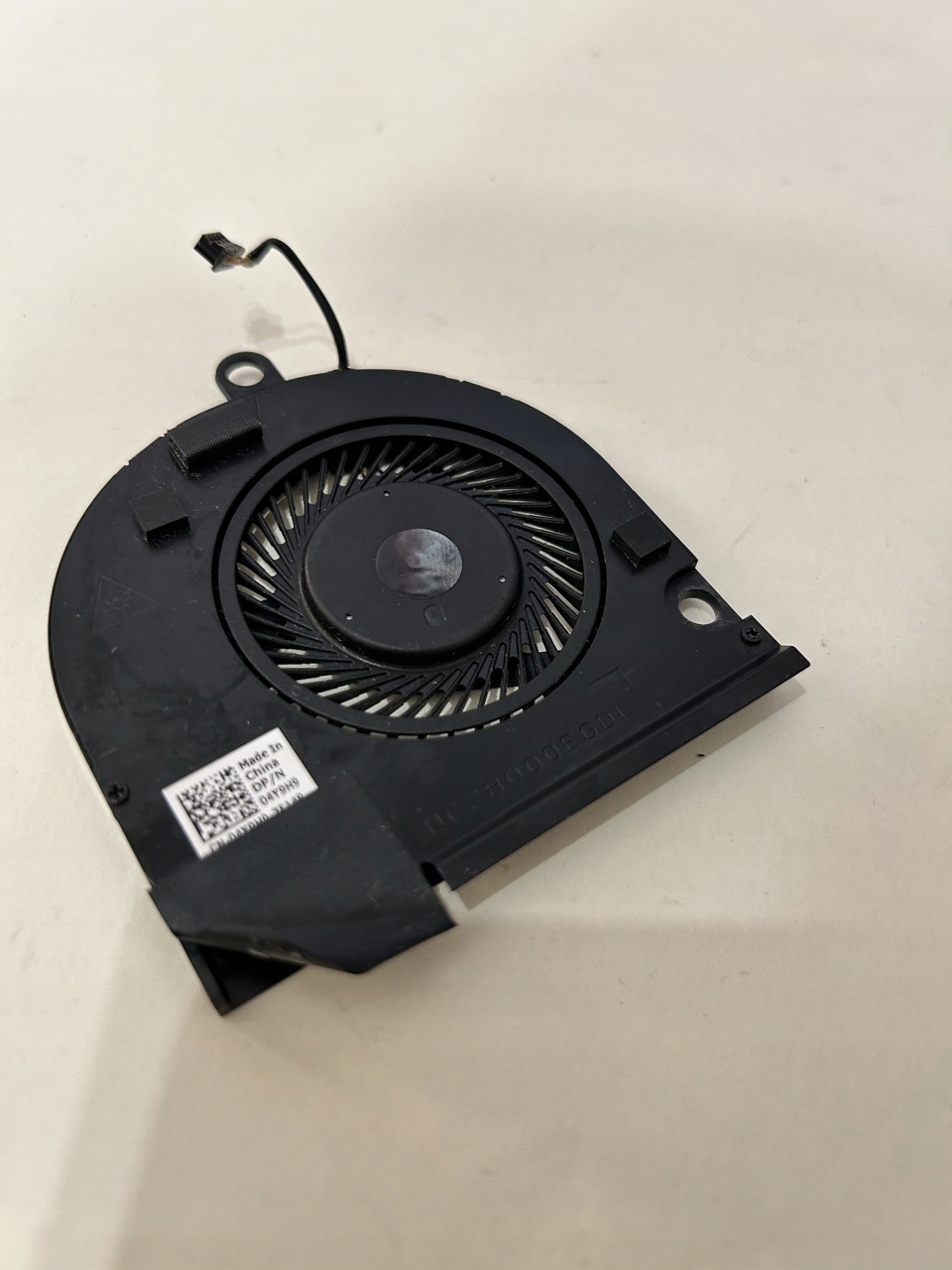 Wentylator KDB0705HCA01 0FNNHN FNNHN Dell latitude E5550 discrete graphic