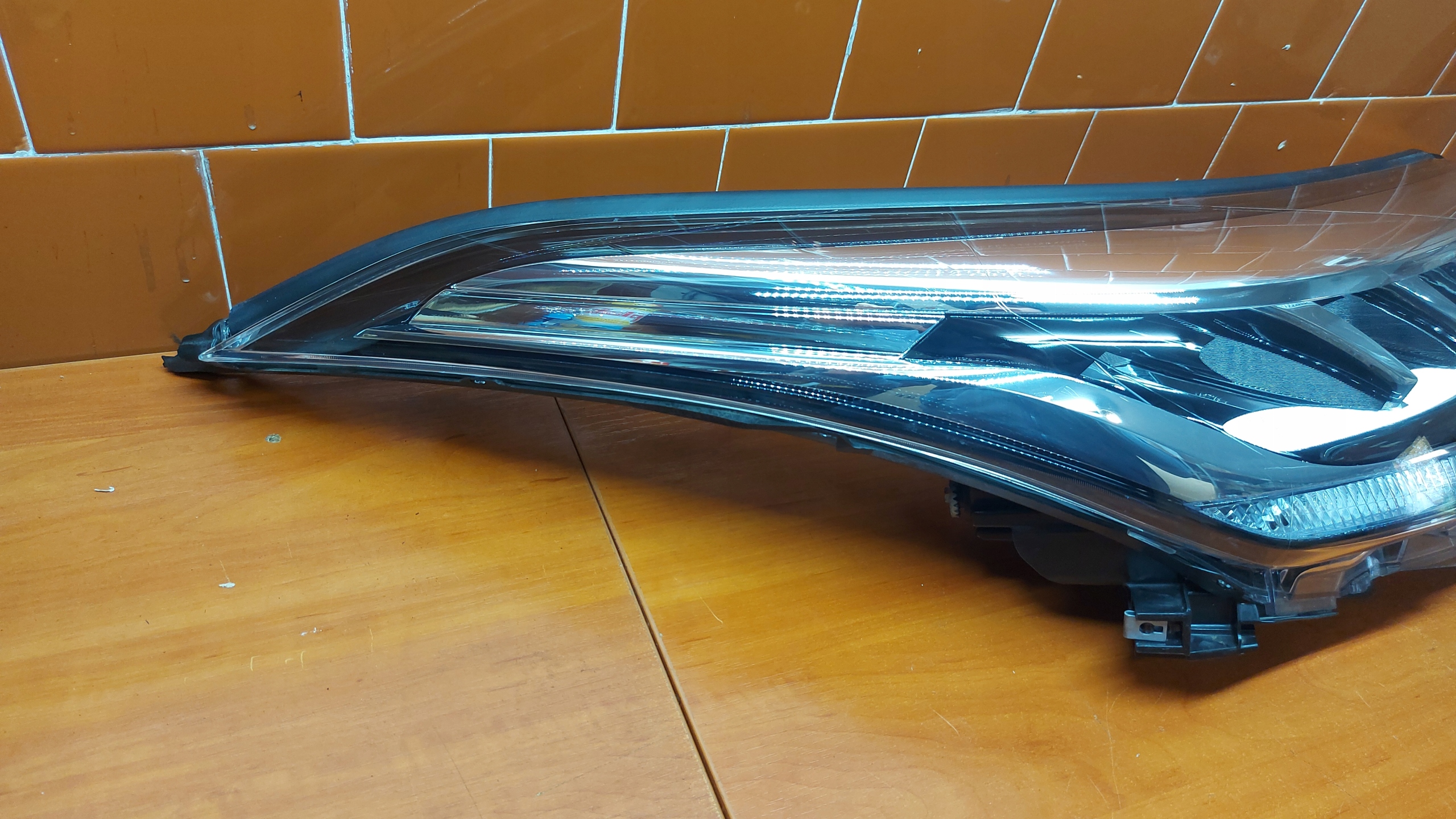 REFLEKTOR light right right front TOYOTA CHR C-HR 19- LIFT