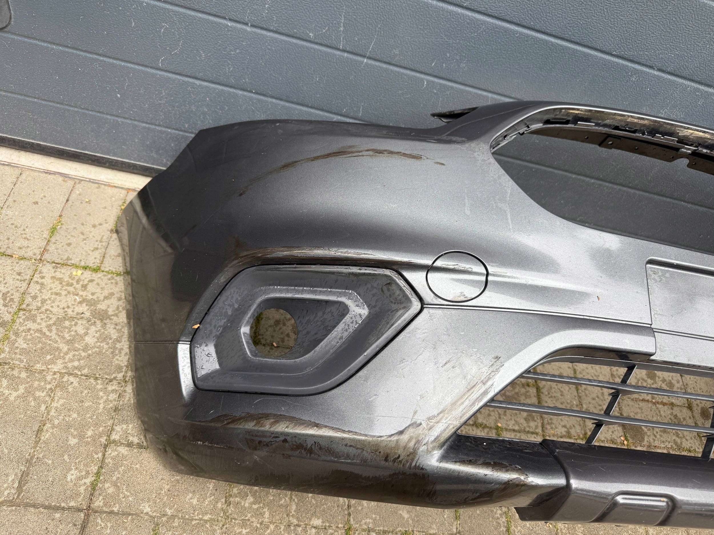 Ford Transit Courier 18- lift bumper front front