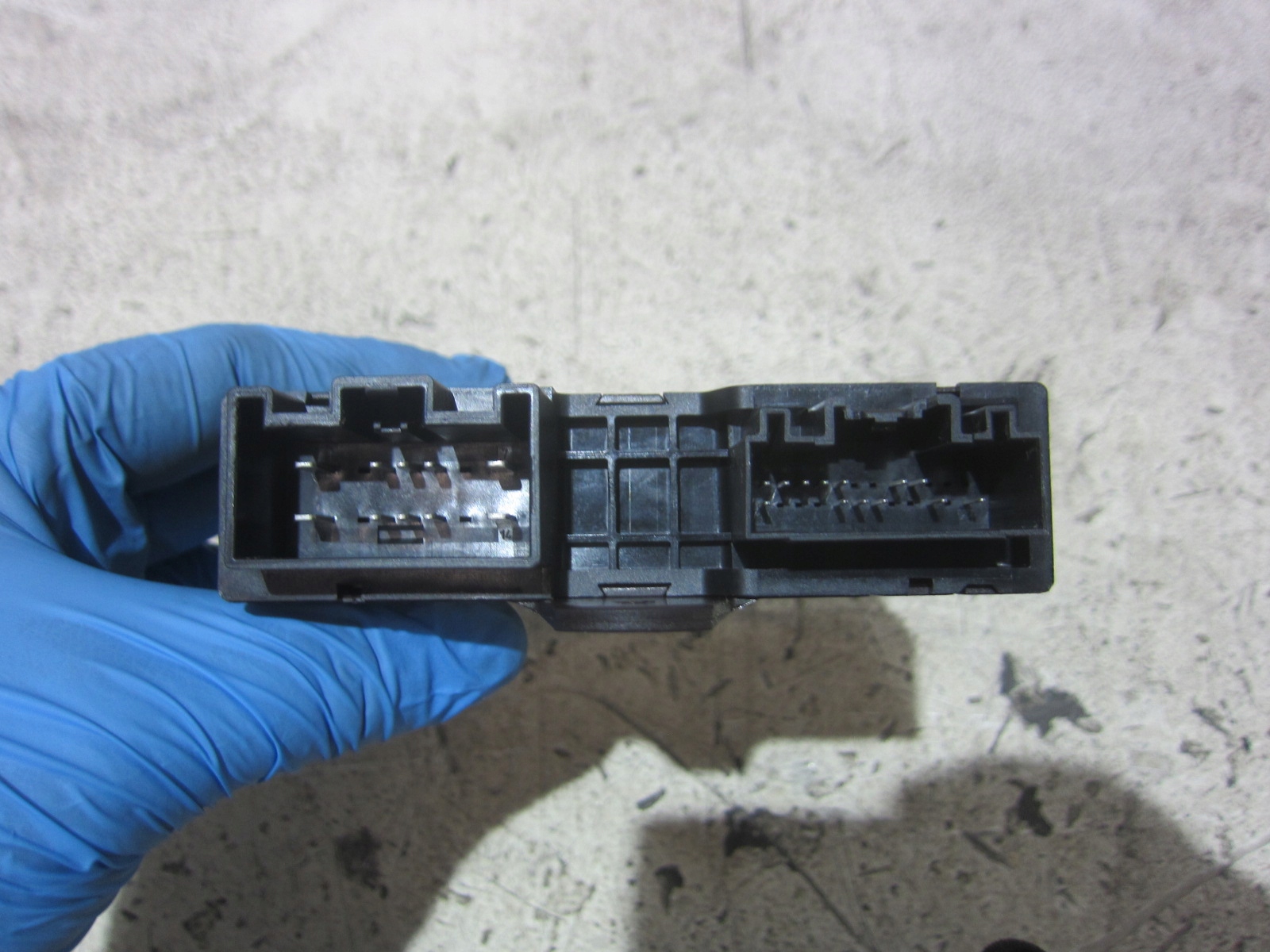 VOLVO XC40 XC 40 module control unit electrical bonnet boot 32130064