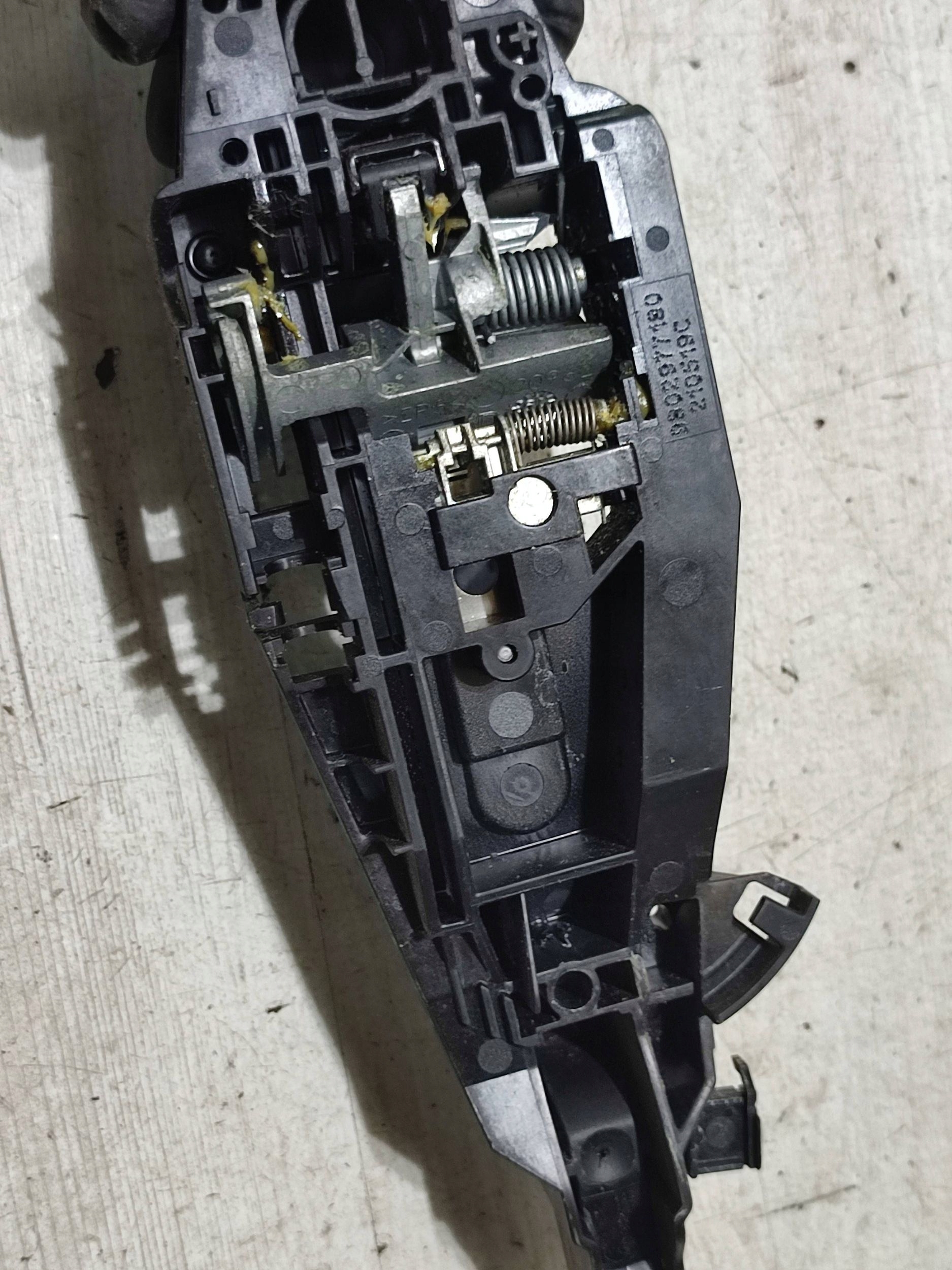 Peugeot 308 2019 front side right handle exterior door przednich