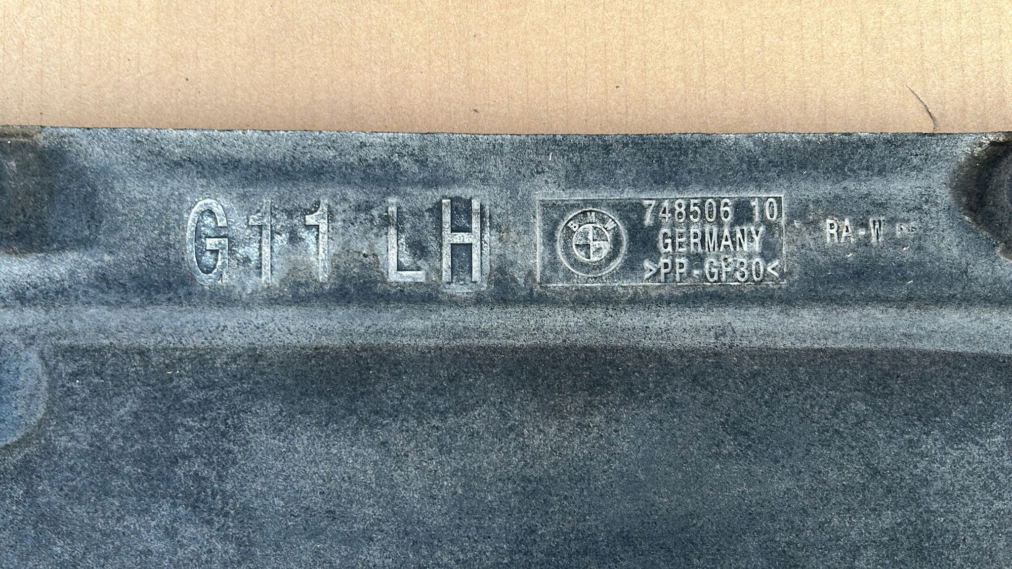 cover chassis side left BMW 7 G11