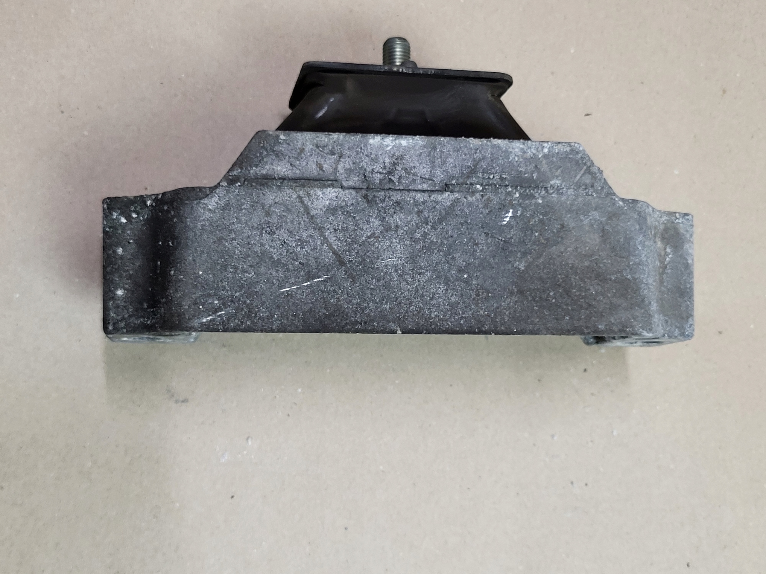 Supporti motore usato Supporto MITSUBISHI OUTLANDER III OE