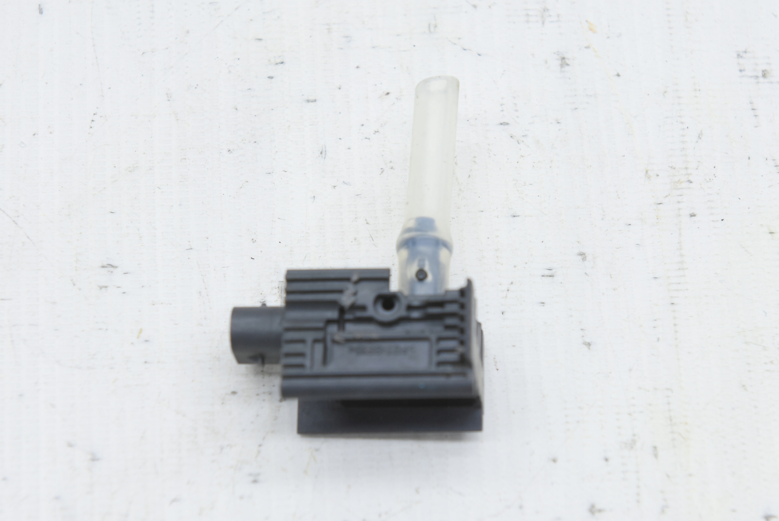 A2059054904 - Mercedes W205 датчик защиты пешеходов