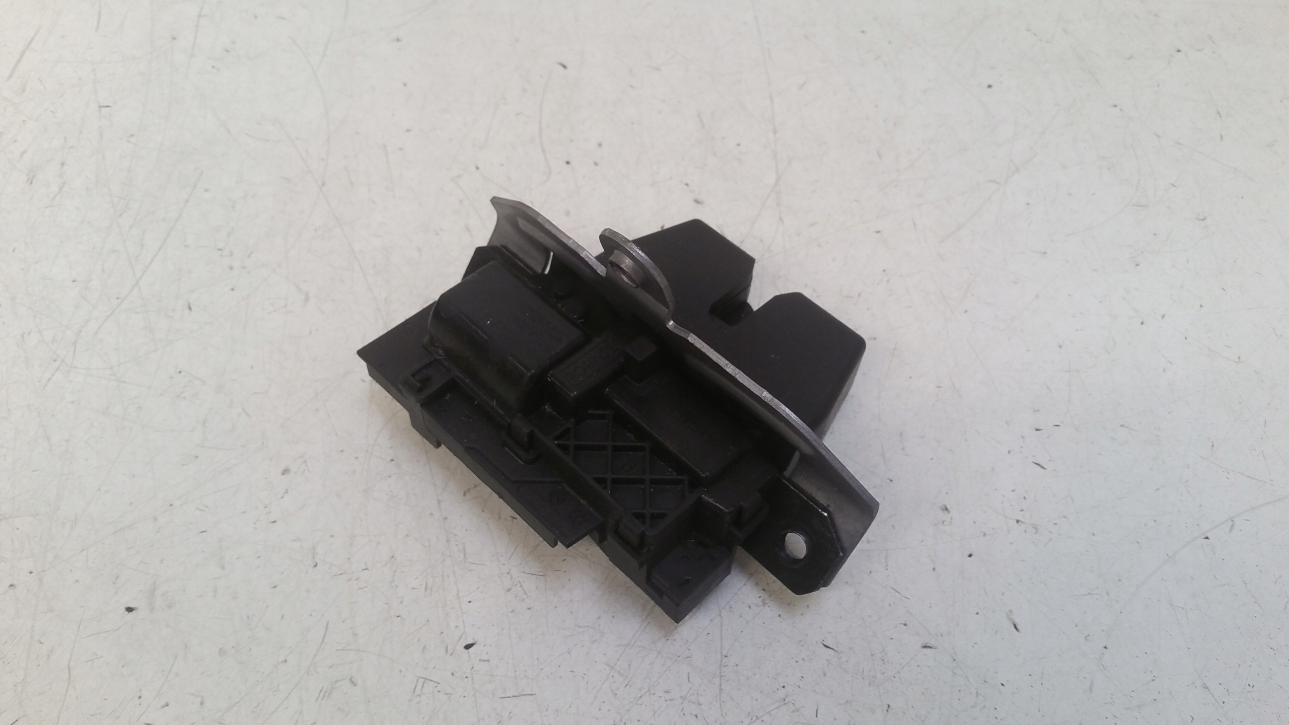 lock bonnet H1BAN442A66AA Ford Fiesta MK8