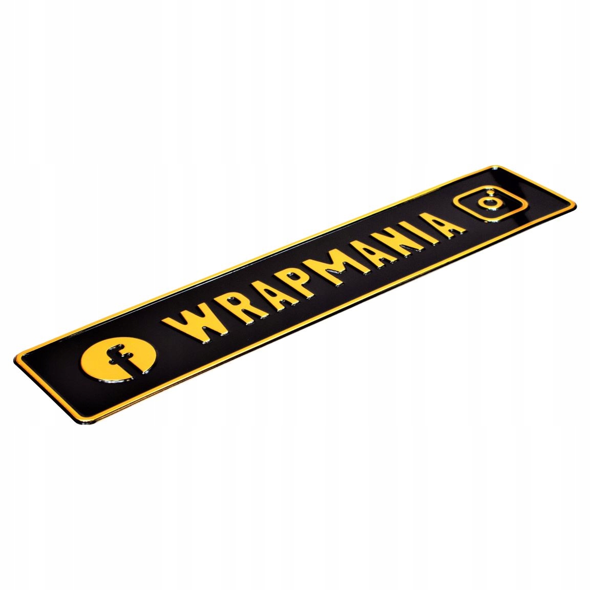 

Tablica z napisem własnym logo Facebook Instagram