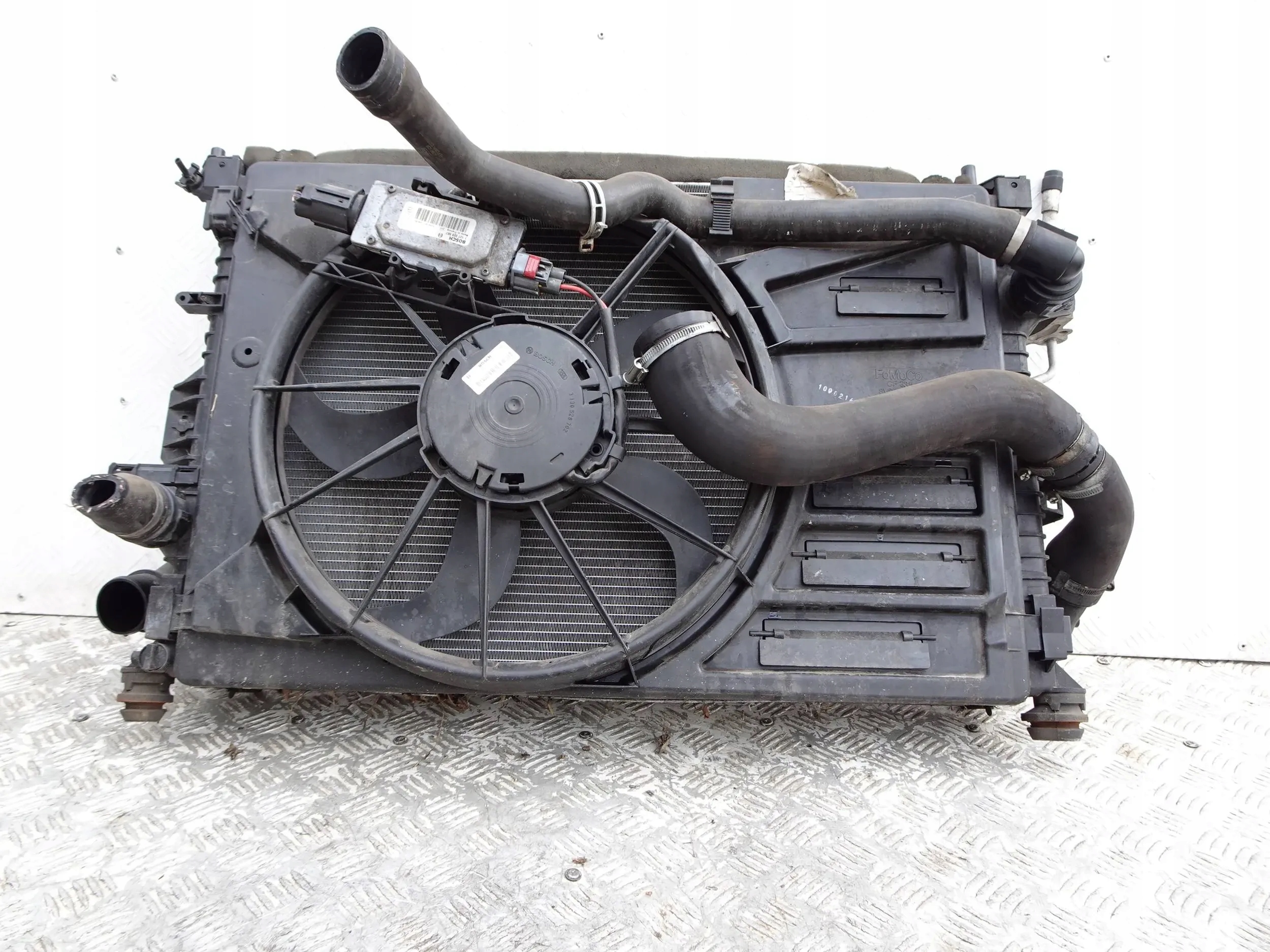 Pas przedni chłodnice KPL. Ford Grand C-MAX MK2 2.0 TDCi