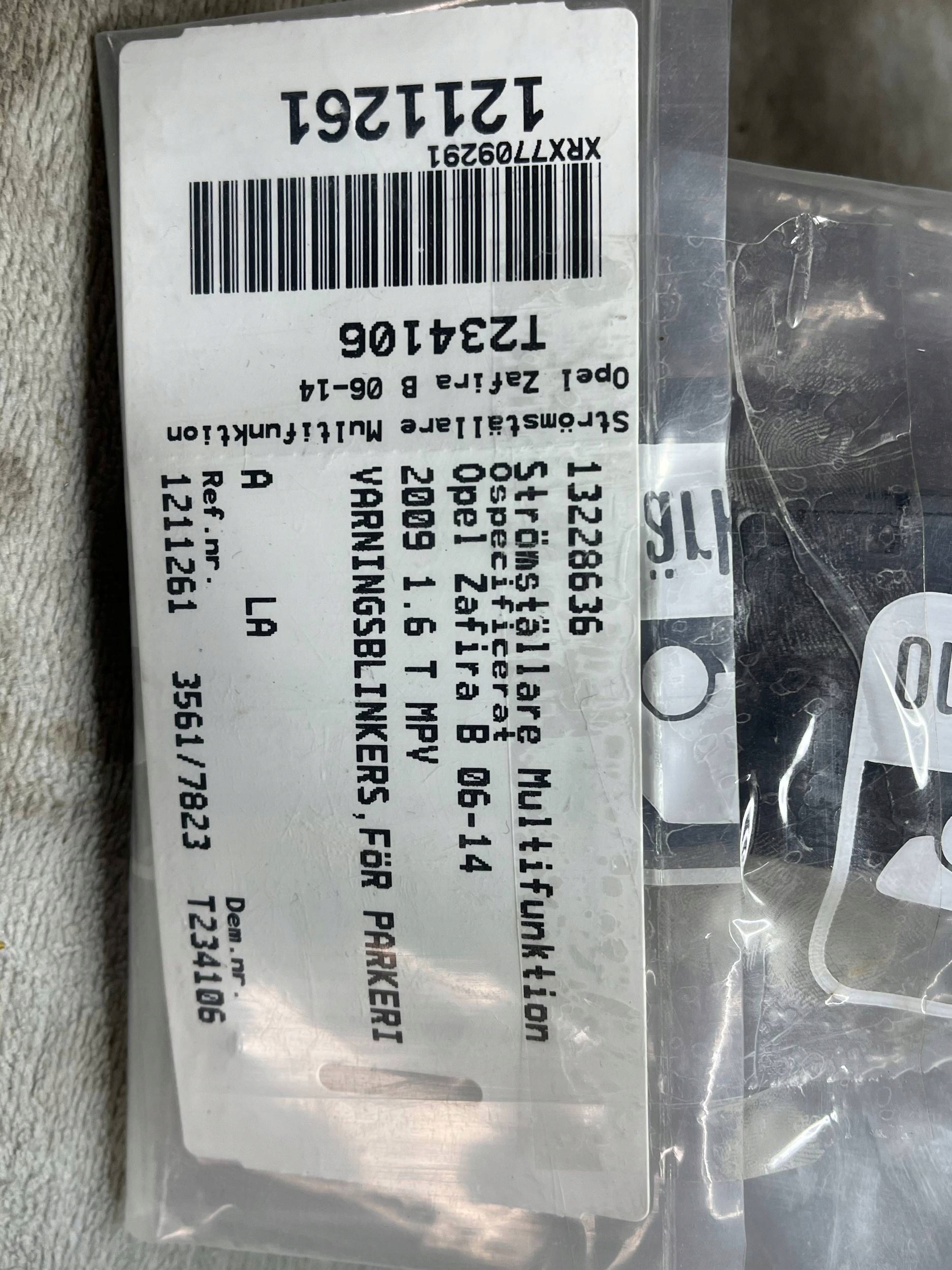 OPEL ZAFIRA PANEL PRZYCISKOW Console PRZEDNIEJ OEM 13228636 !J