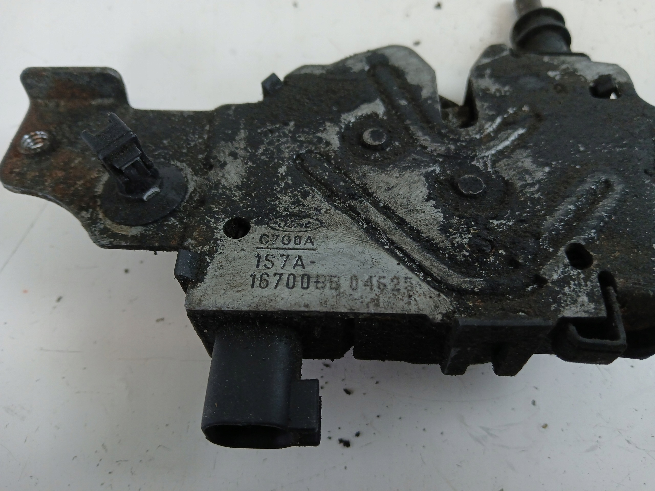 FORD MONDEO MK3 RYGIEL bonnet latch lock 1S7A16700BB