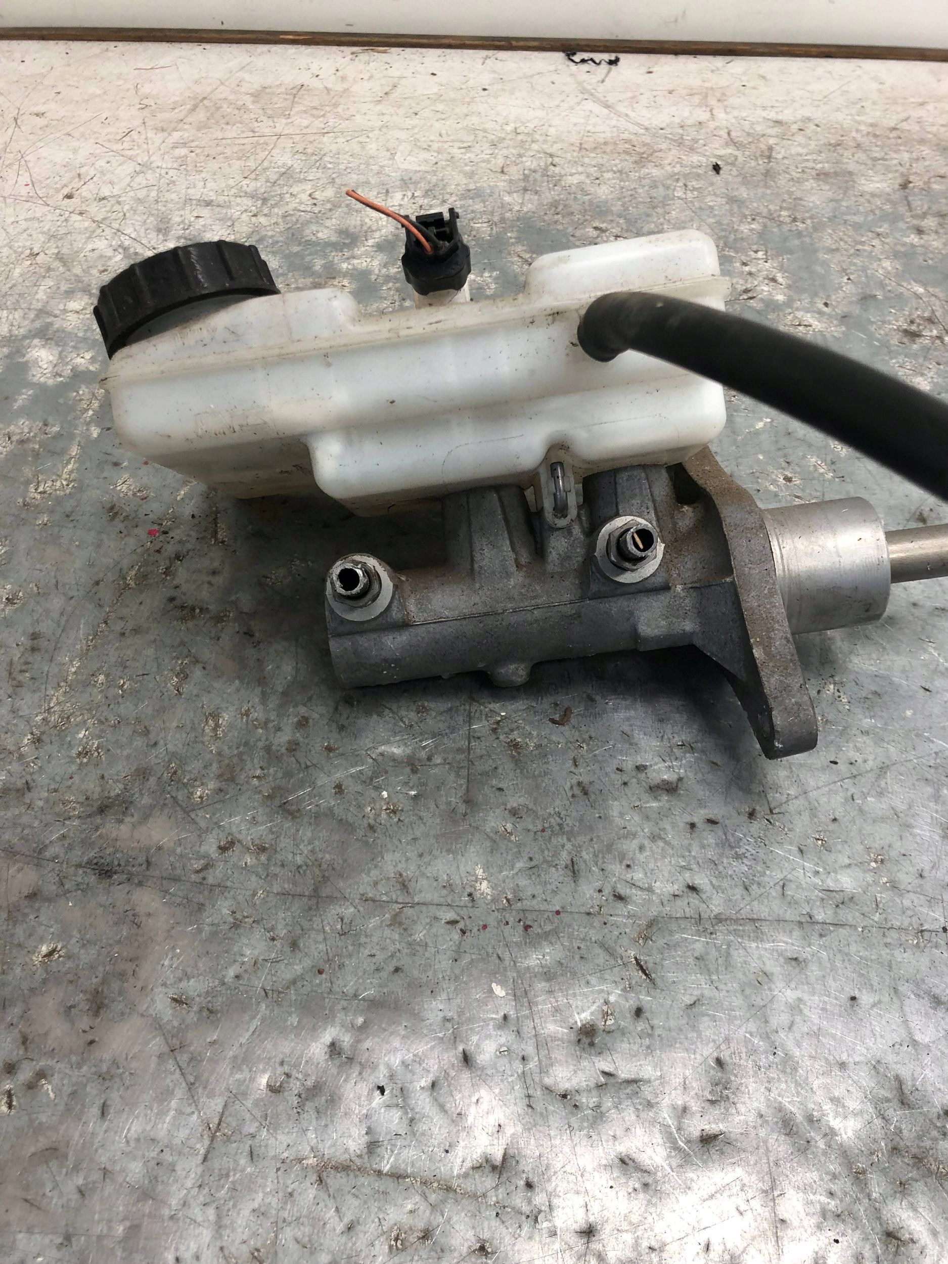 RENAULT MASTER III spremnik pumpa kočnice serva 033508-9049