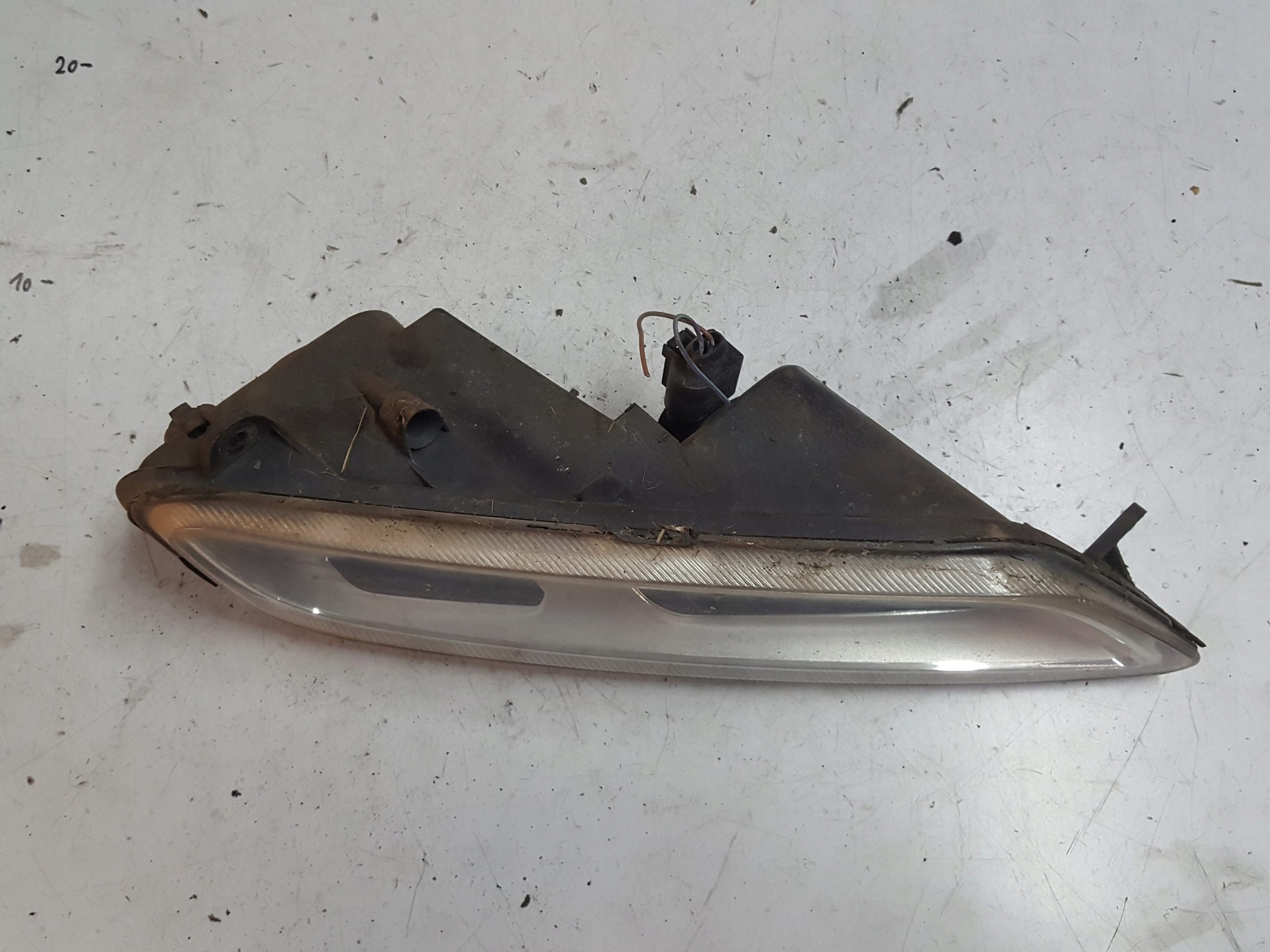 VW PASSAT B7 10-14r HALOGEN LEWY Producent części Volkswagen OE