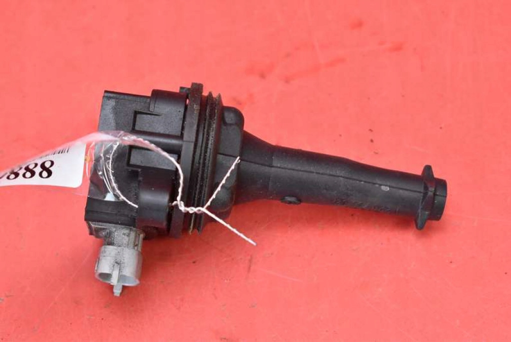 coil ignition 8677837 VOLVO V50 2.4 MT 170 KM 03-11