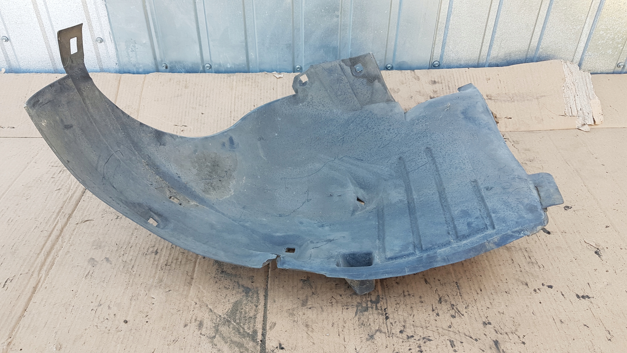 MERCEDES s-klasa W220 mudguard left front A2206980530
