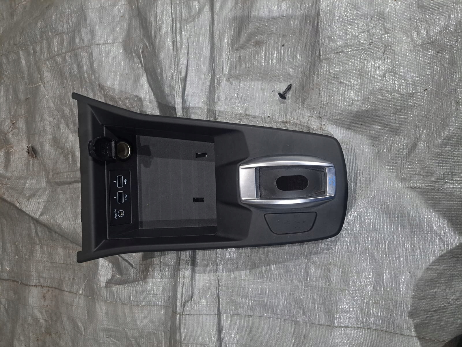 ГНІЗДО USB РАМКА BIEGOW RENAULT ZOE II69355143r