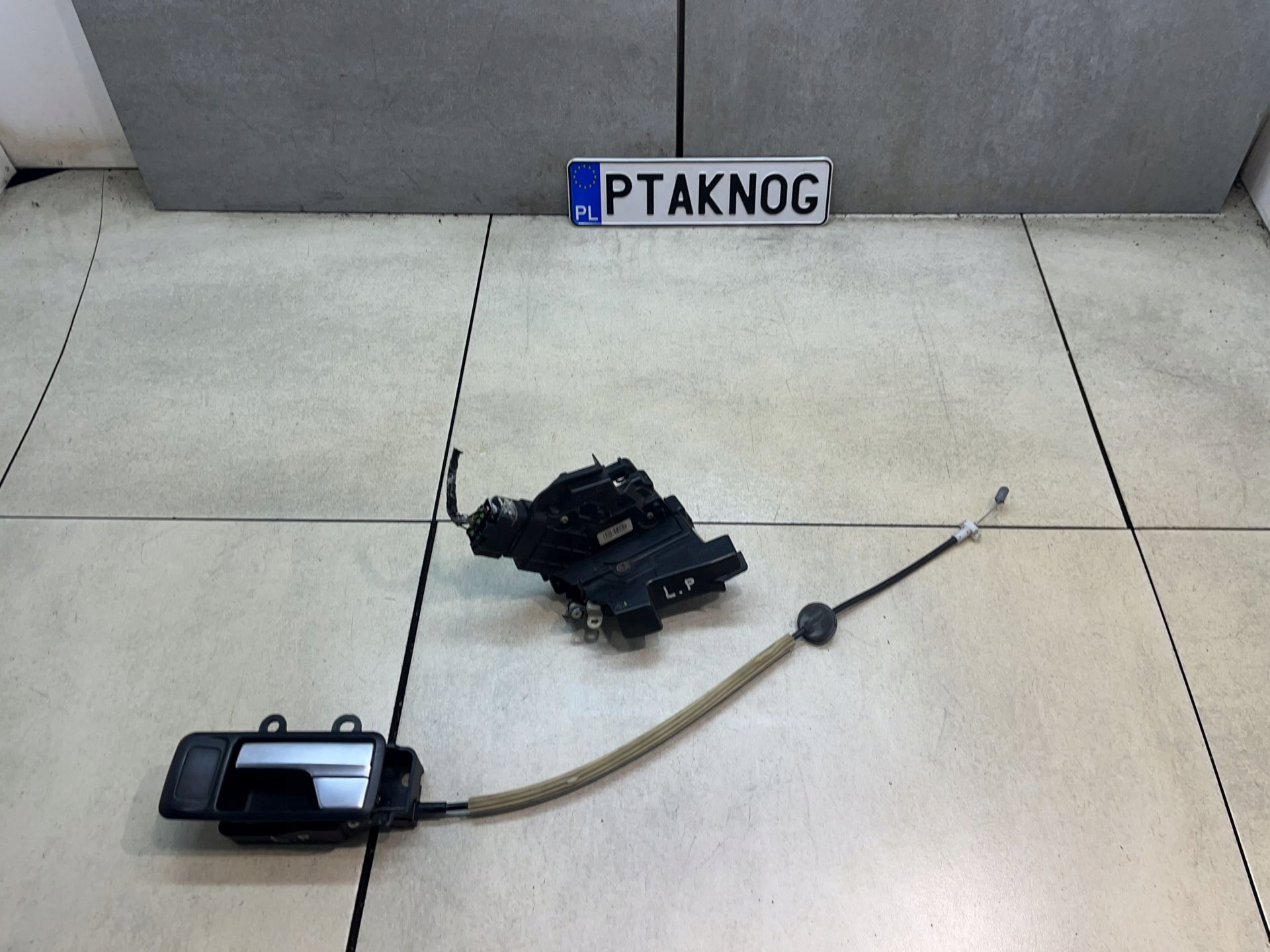 lock door left rear part 6 PIN FORD FOCUS MK2 2.0 D 4M5AA26413BB