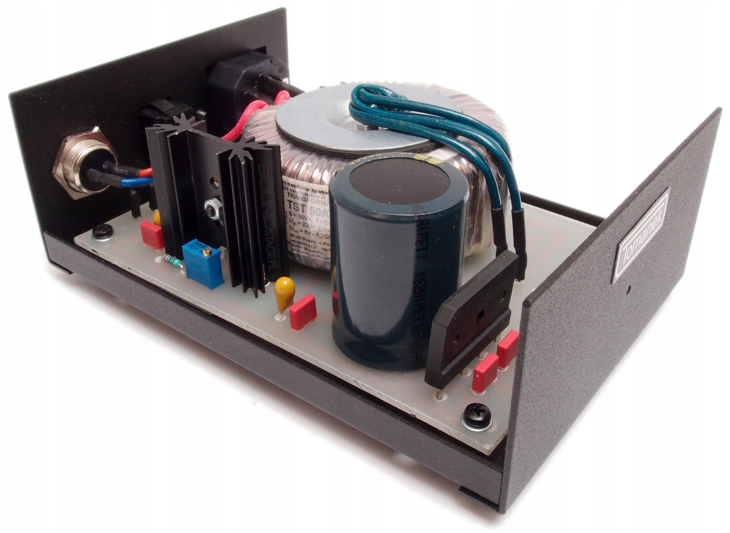 Tomanek ULPS MINI zasilacz ultralinowy audio 5VDC/3A USB B,C DC 5,5/2,1/2,5 Kod producenta Tomanek ULPS MINI 5VDC/3A