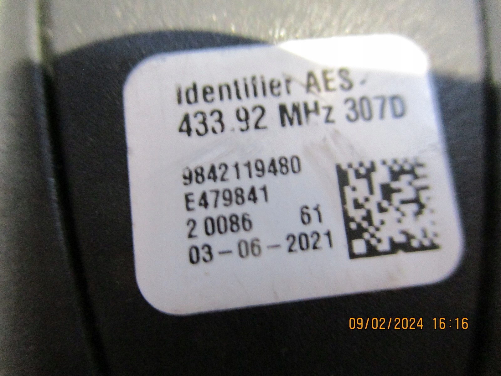 key key PILOT PEUGEOT 9842119480
