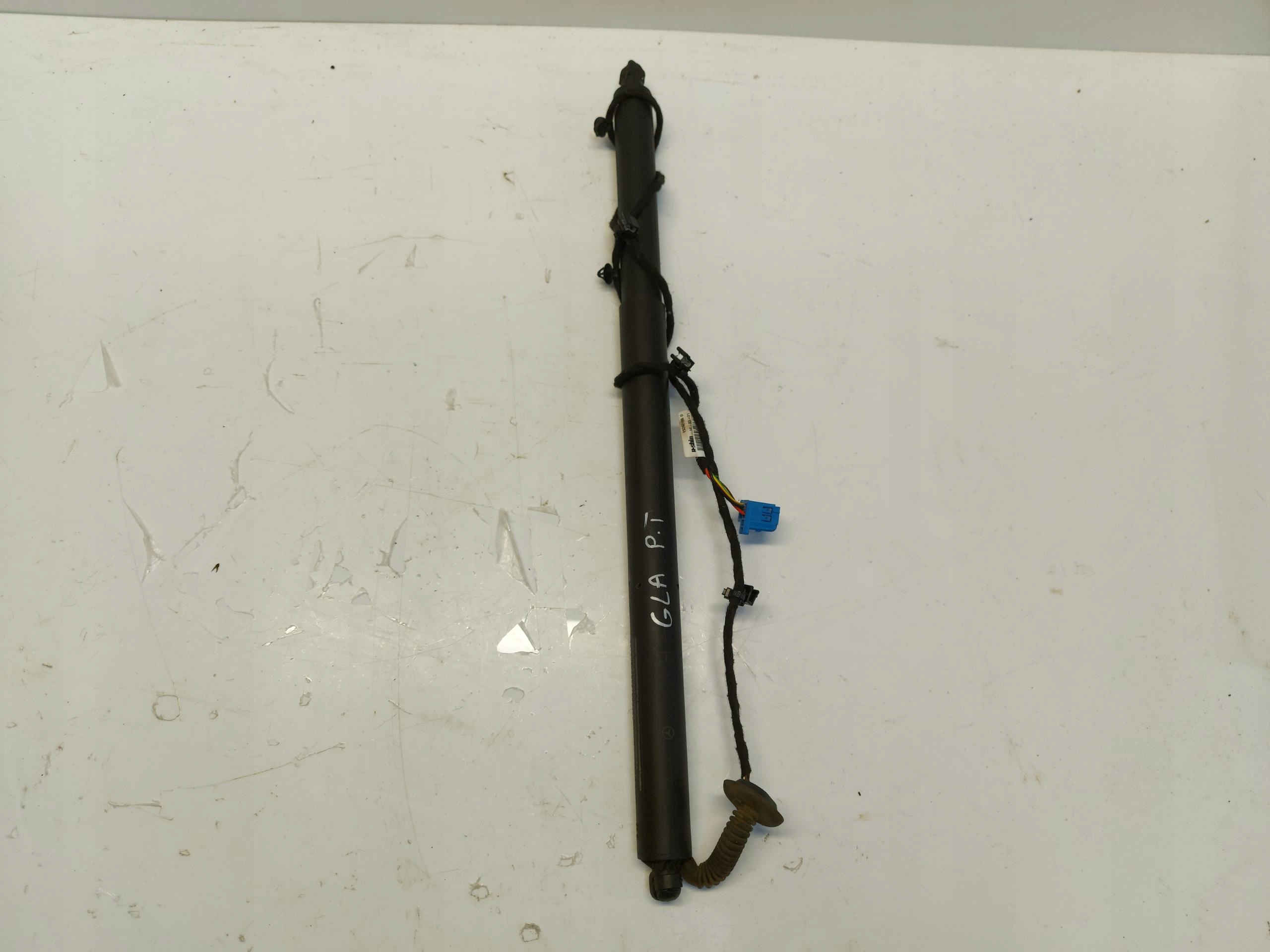 Mercedes GLA II H247 damper boot right