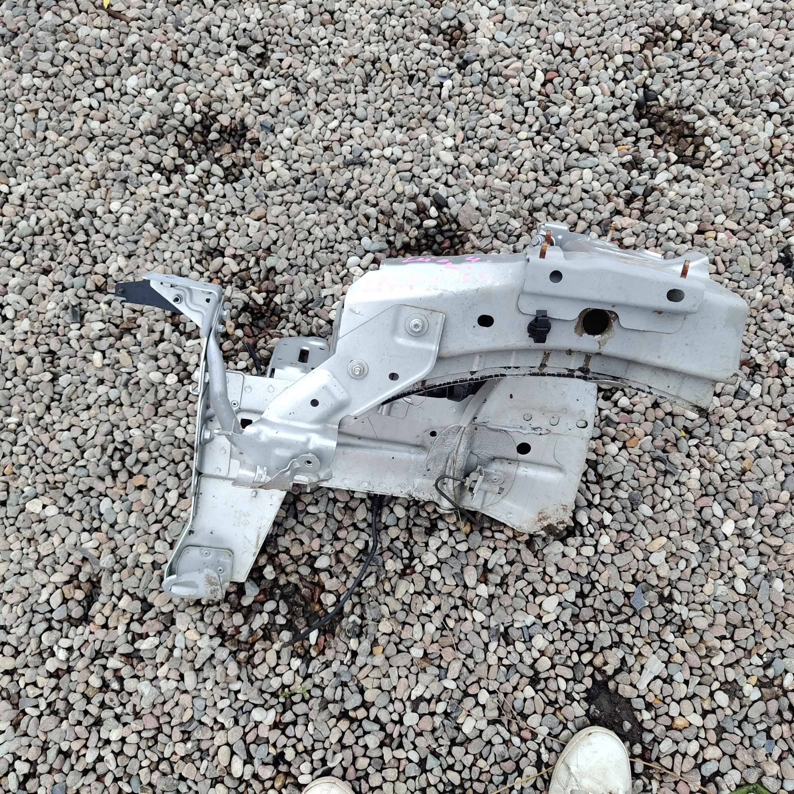 front body quarter left RENAULT CLIO IV