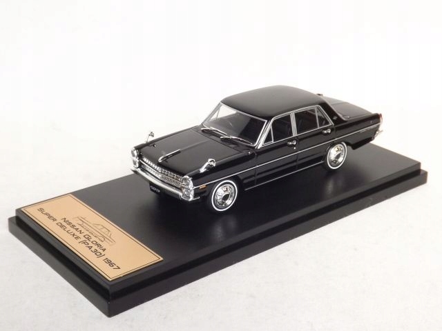 Nissan Gloria deluxe (PA30) 1967 Hachette Japan 1:43