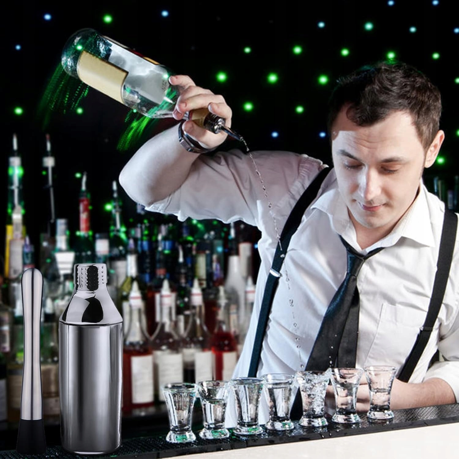 ZESTAW DO KOKTAJLI 18 ELEMENÓW ZE STALI NIERDZEWNEJ + DREWNIANY REGAŁ Liczba elementów 18