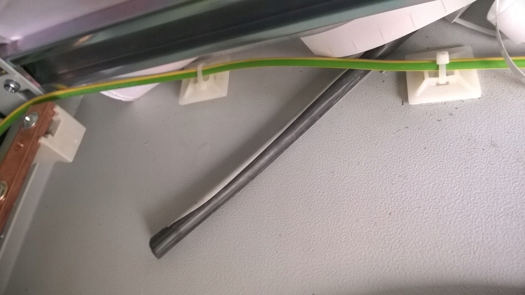 MOCOWANIE UCHWYT DO OPASKI TRYTKI 100SZT 25X25MM Marka Panduit