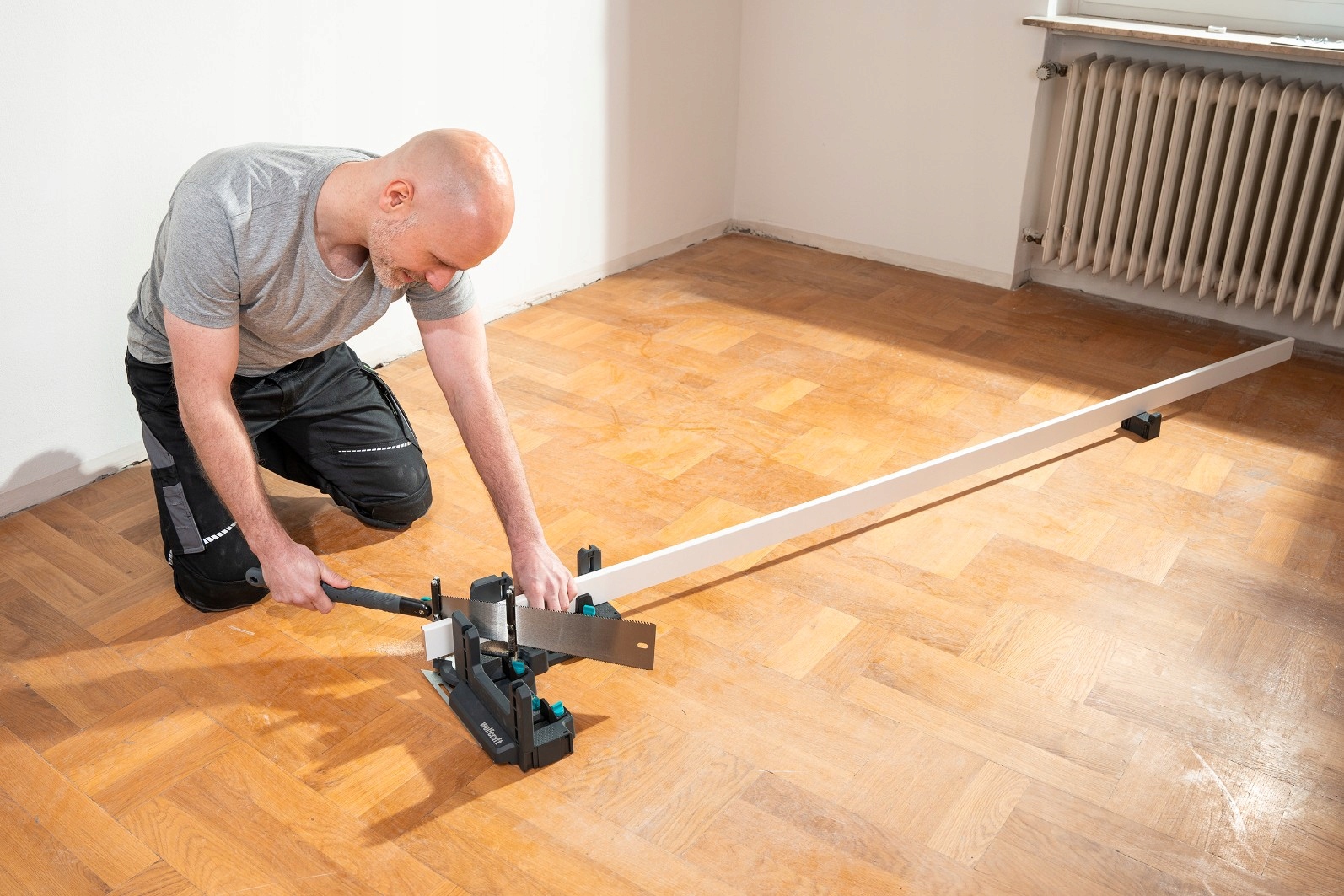 SKRZYNKA UCIOSOWA I REGULOWANY PRZYMIAR 120 MM PRO WOLFCRAFT 6956000 Typ Skrzynka uciosowa