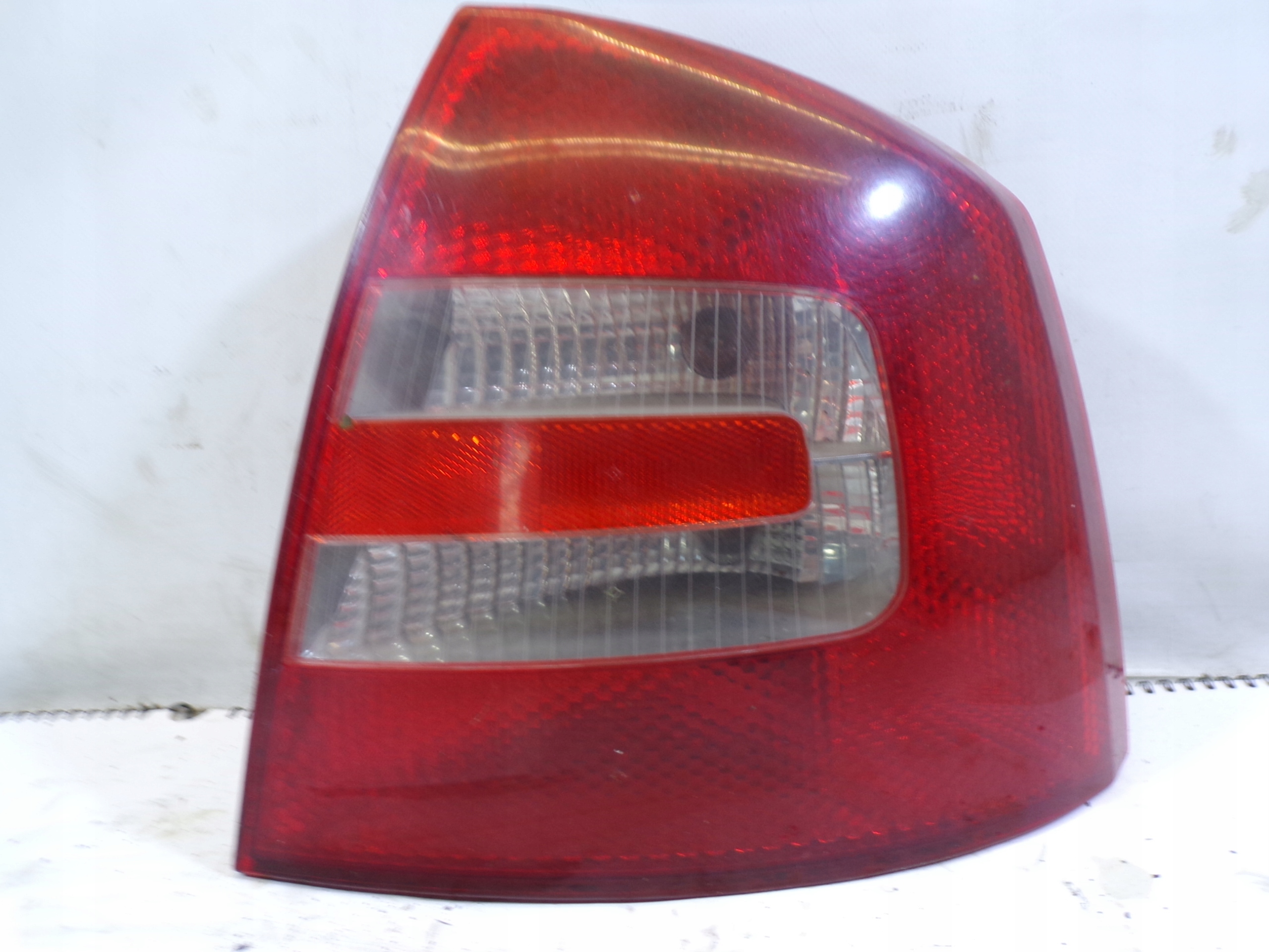 light rear rear part right SKODA CTAVIA 2 II HB