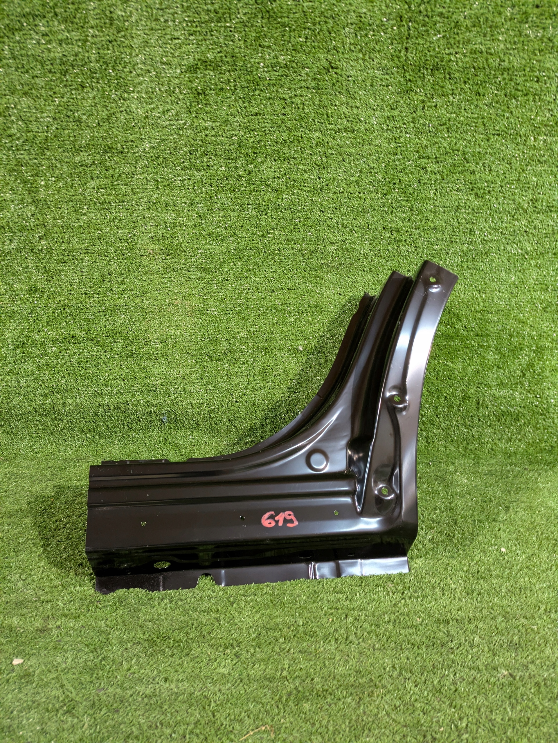 pillar threshold left TOYOTA RAV4 V 18- NR.619