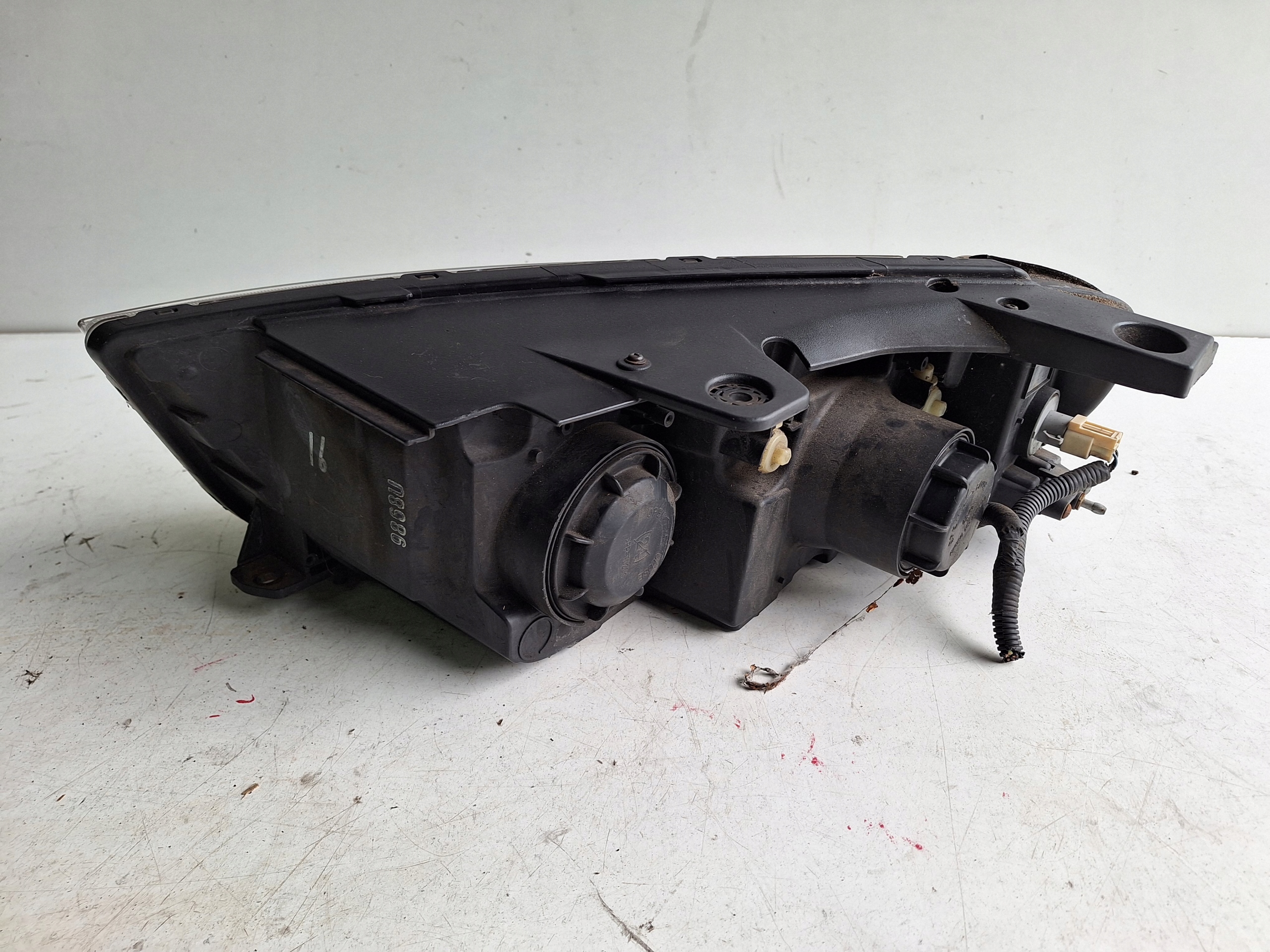 CHEVROLET CAPTIVA LIFT 11-14 light right UK