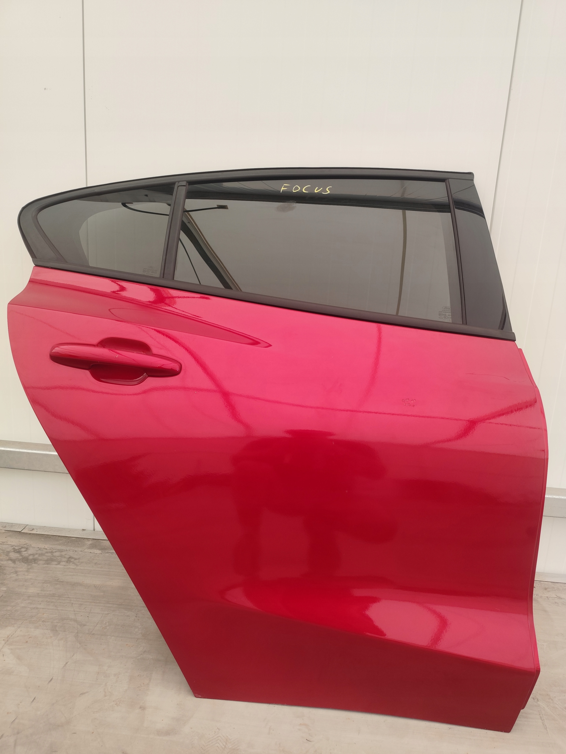 FORD FOCUS MK4 HB Tür heck rechts DEMONTAZ