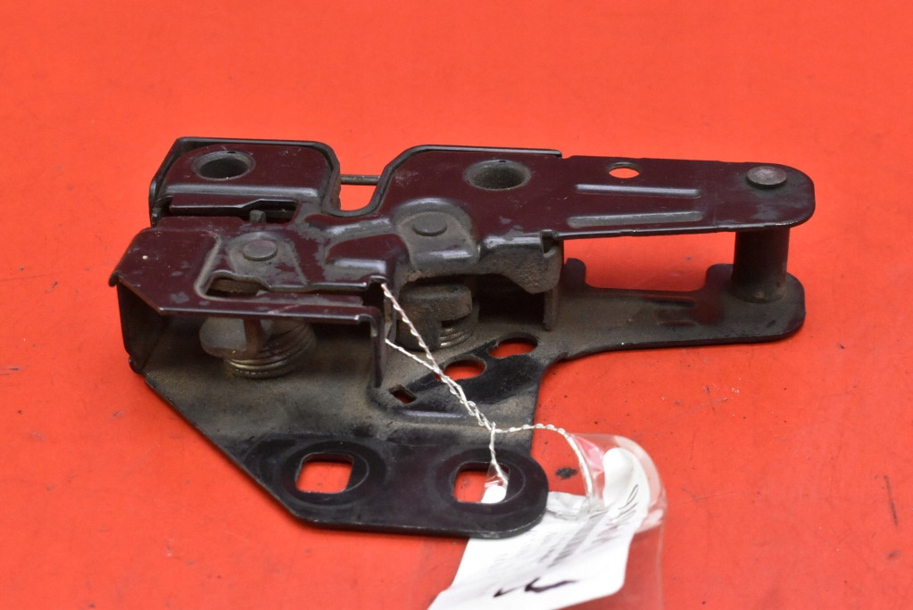 lock RYGIEL bonnets 4F0823509A AUDI A6 C6 04-08