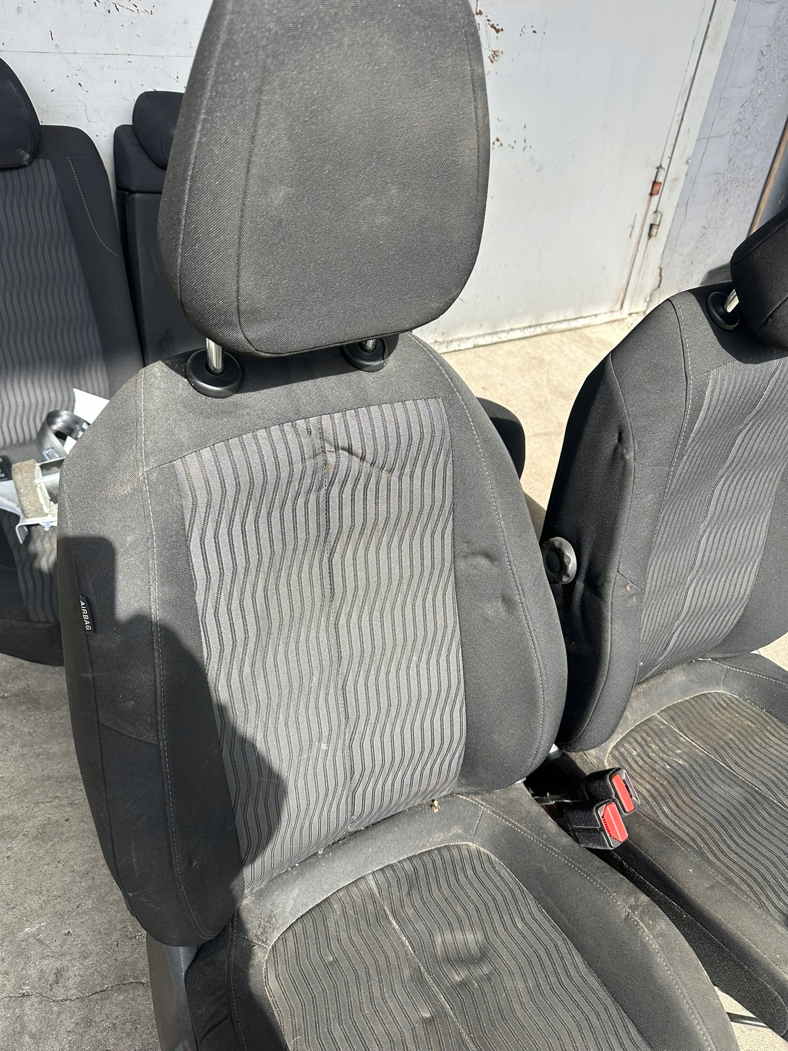 PEUGEOT 308 II T9 Sitze Gurten KOMPLET HB