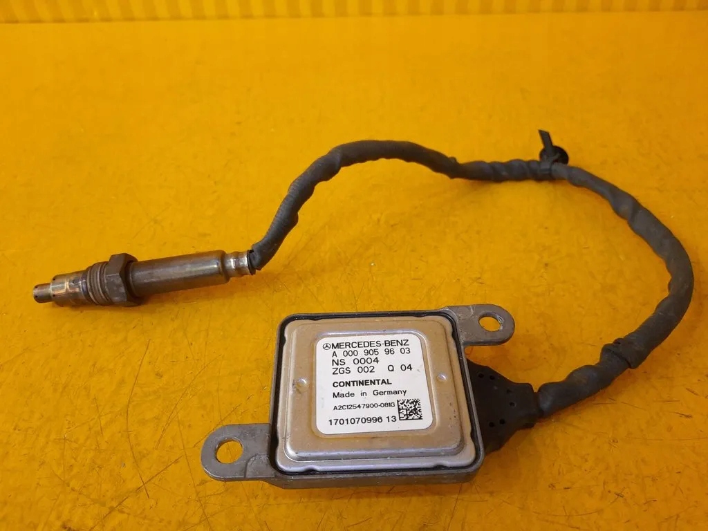 Mercedes W447 лямбда-зонд A0009059603