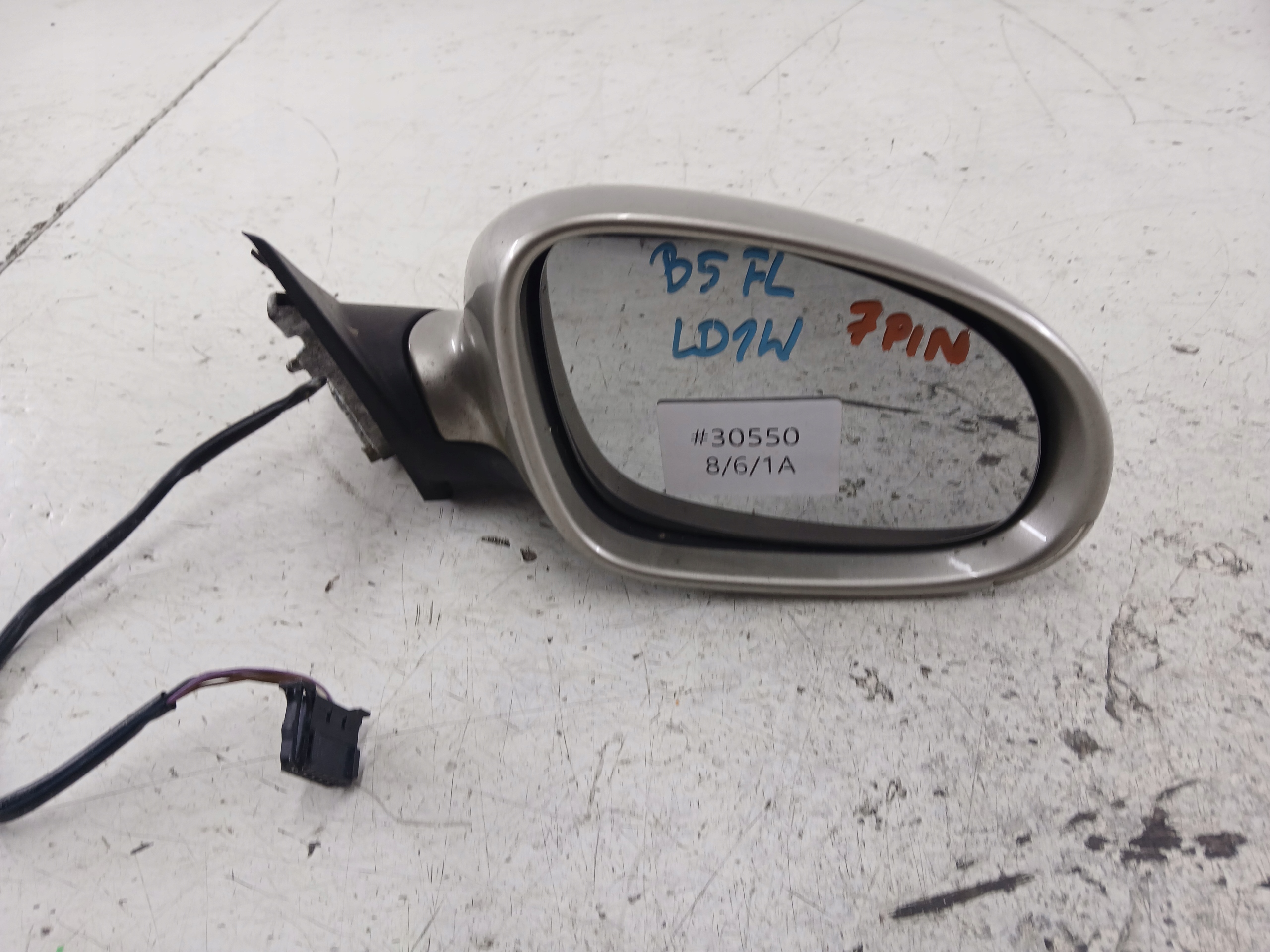VW PASSAT B5 LIFT mirror right 7 PIN LD1W Z with an indicator