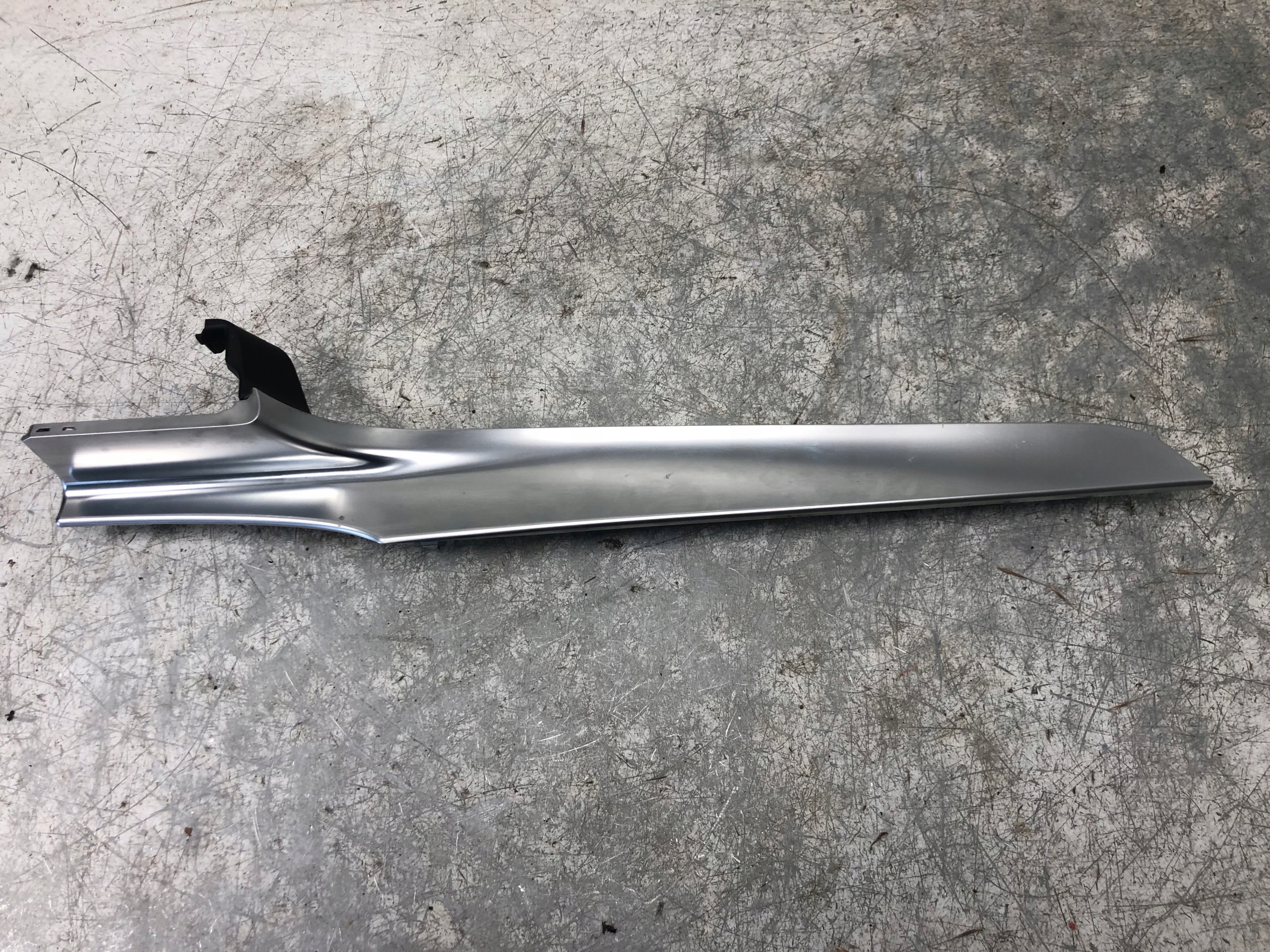 Moulage DEKOR Console MERCEDES W205 EKDAGBR205003