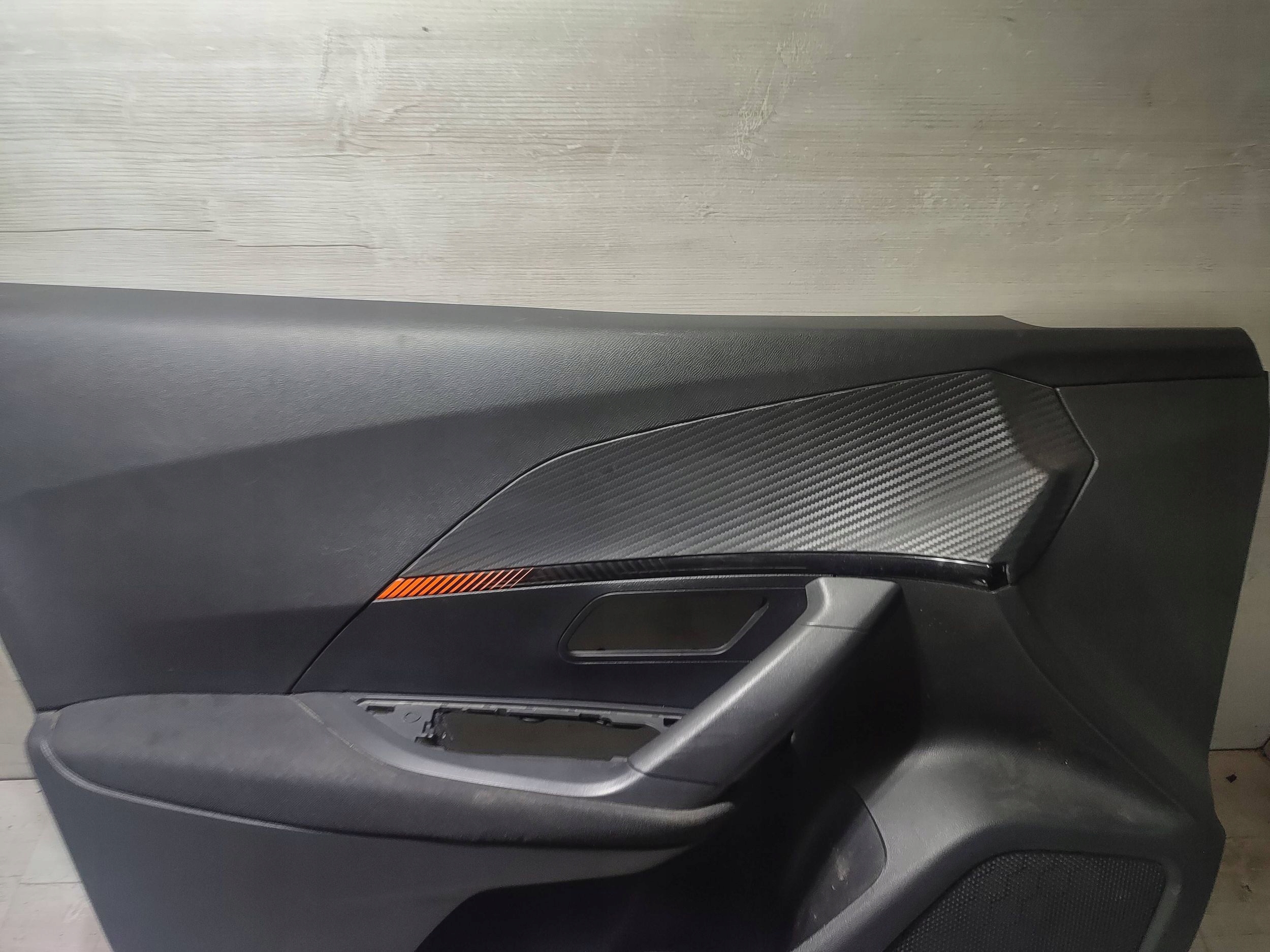 Peugeot 2008 II 2020 front side left side / side door przednich