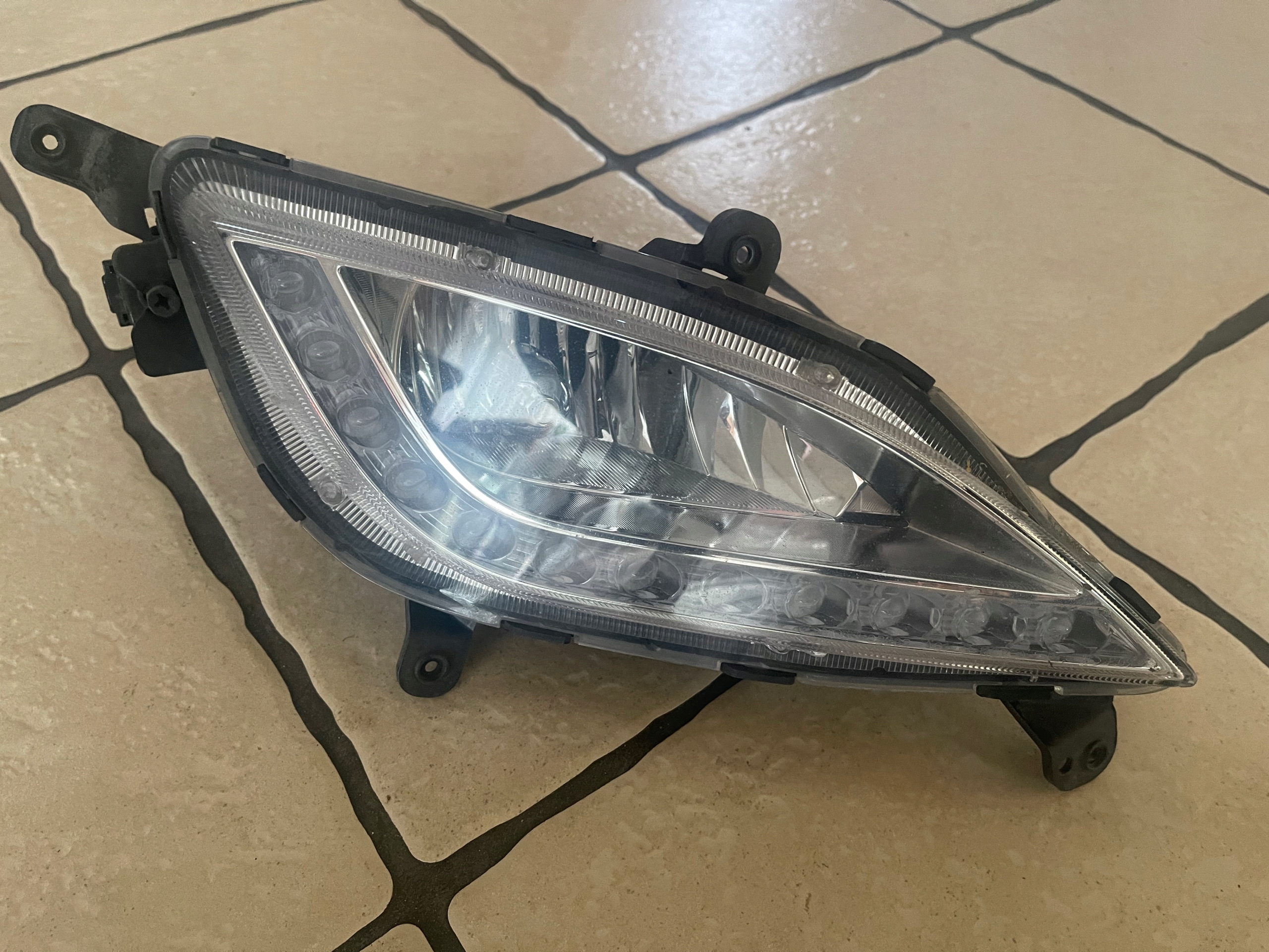 Hyundai I30 13-16 галогенные DRL правый оригинал