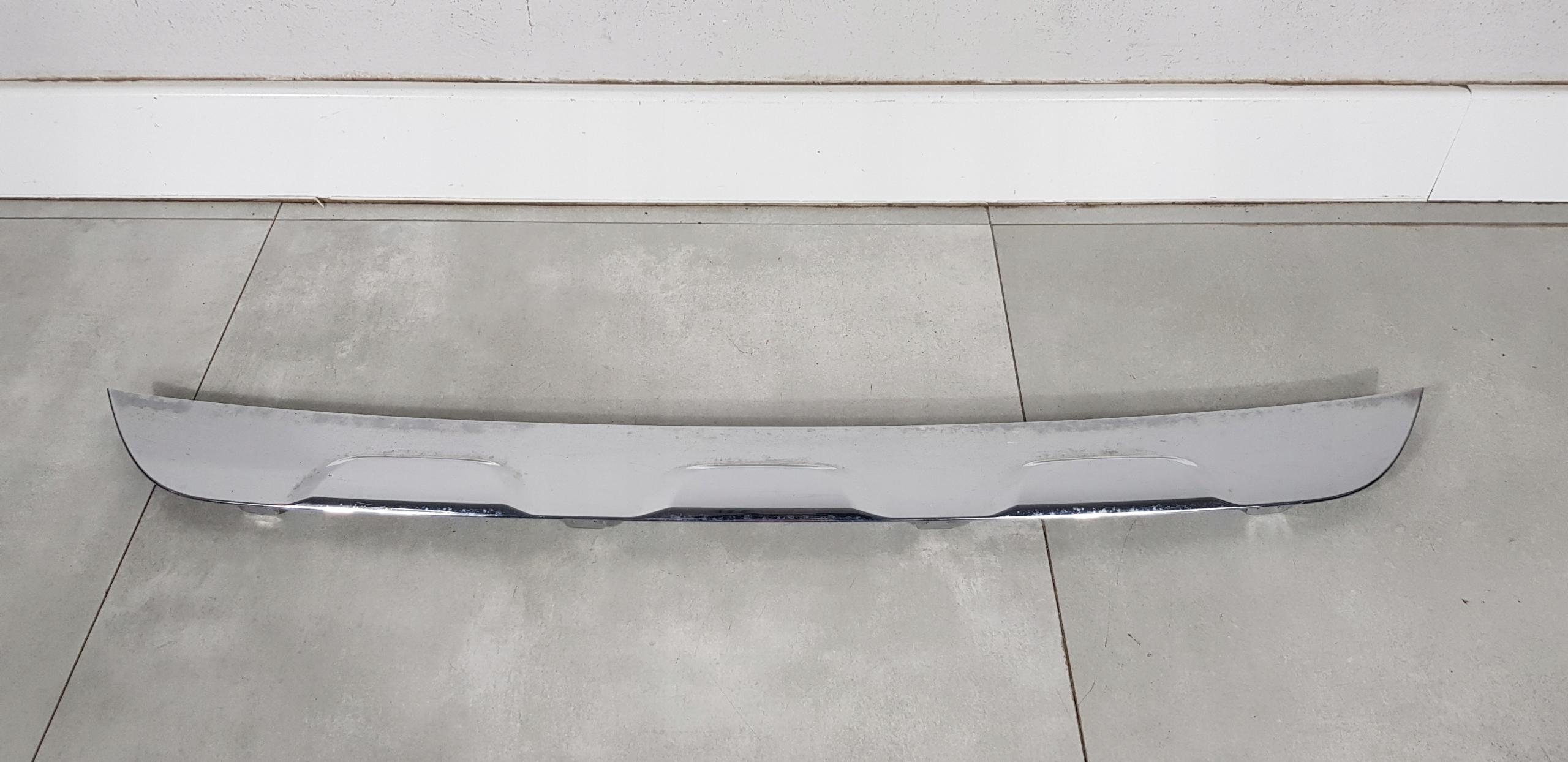 MERCEDES C KLASA W206 CHROM NAKŁADKA A2068856304