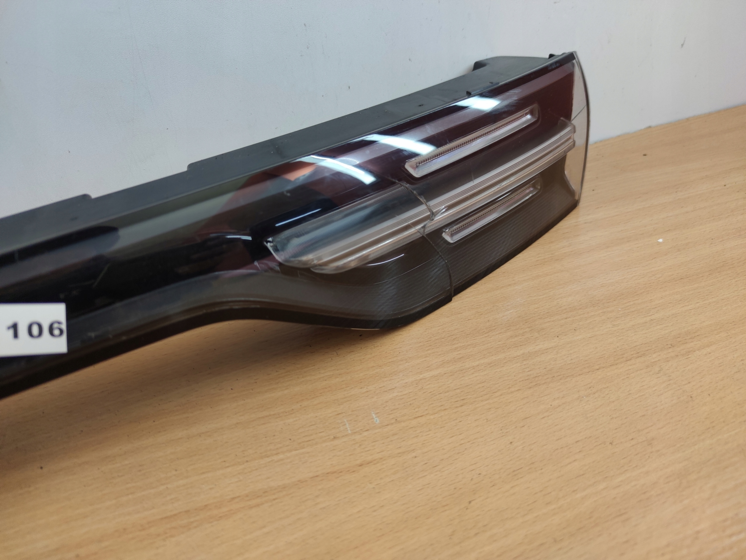 PORSCHE CAYENNE TURBO S new MODEL light rear part 9Y0